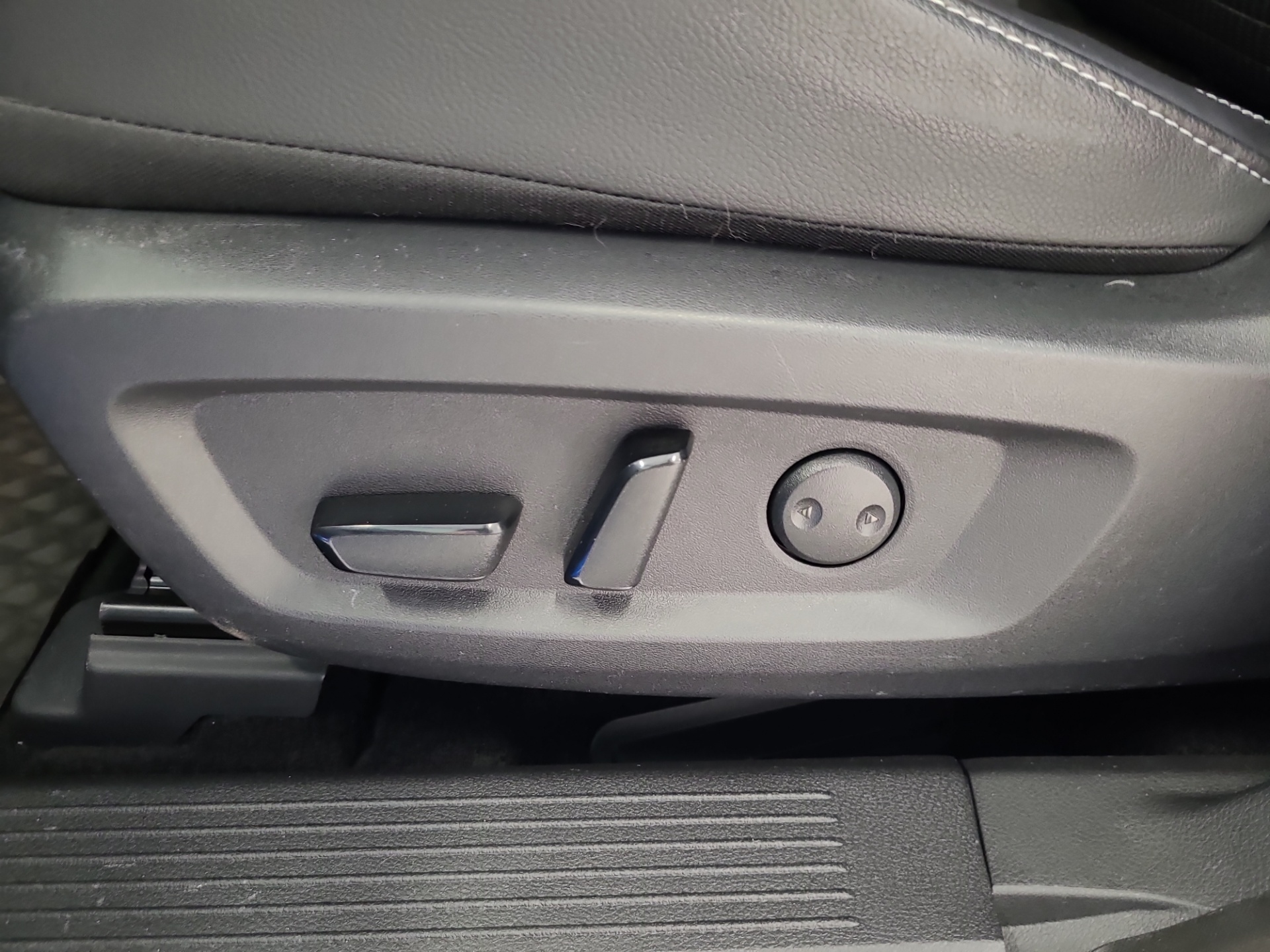 NISSAN Qashqai 2023