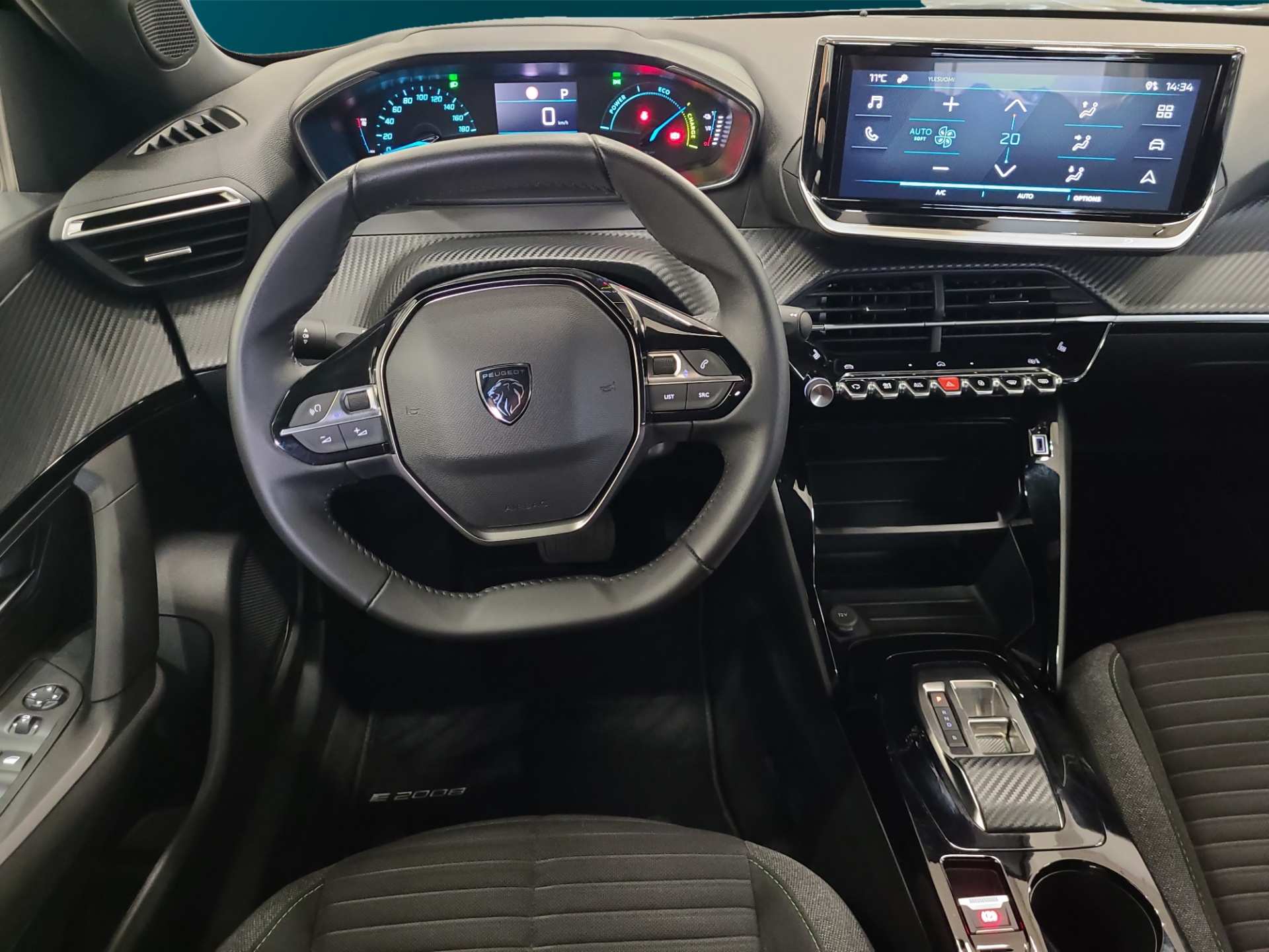 PEUGEOT e-2008 2023
