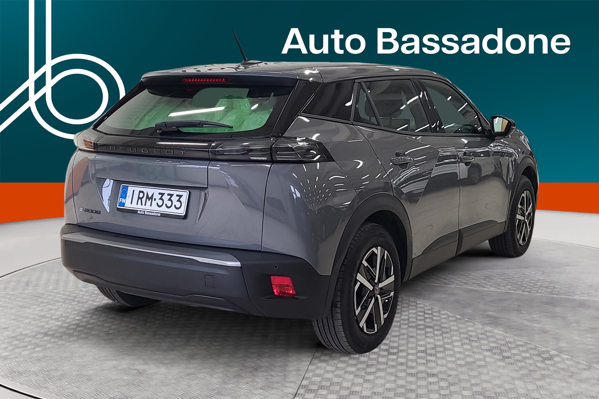 PEUGEOT e-2008 2023
