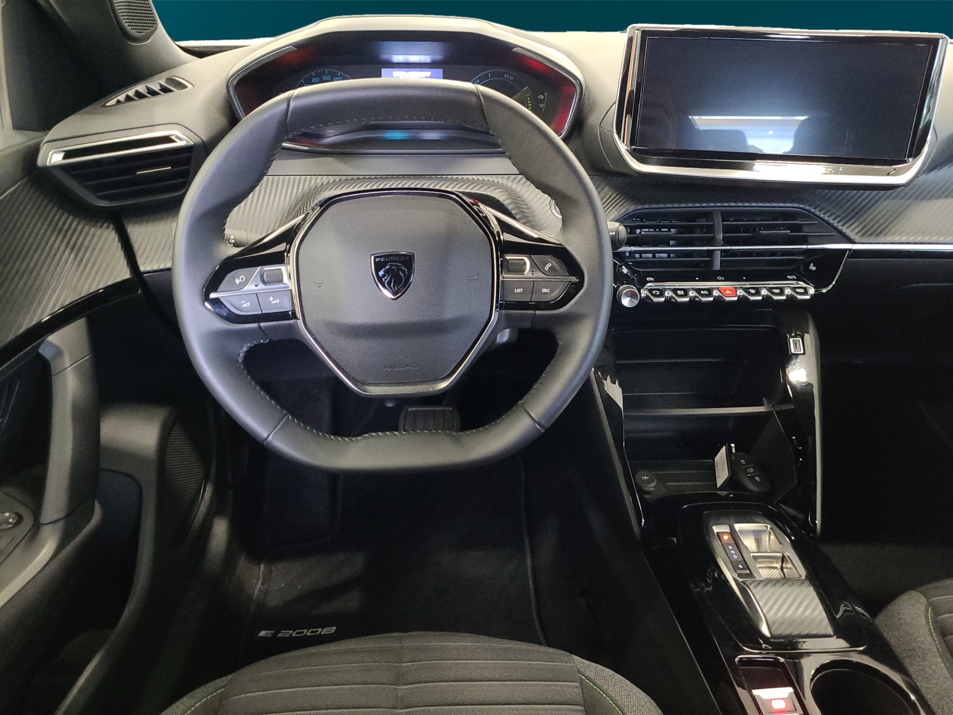 PEUGEOT e-2008 2023