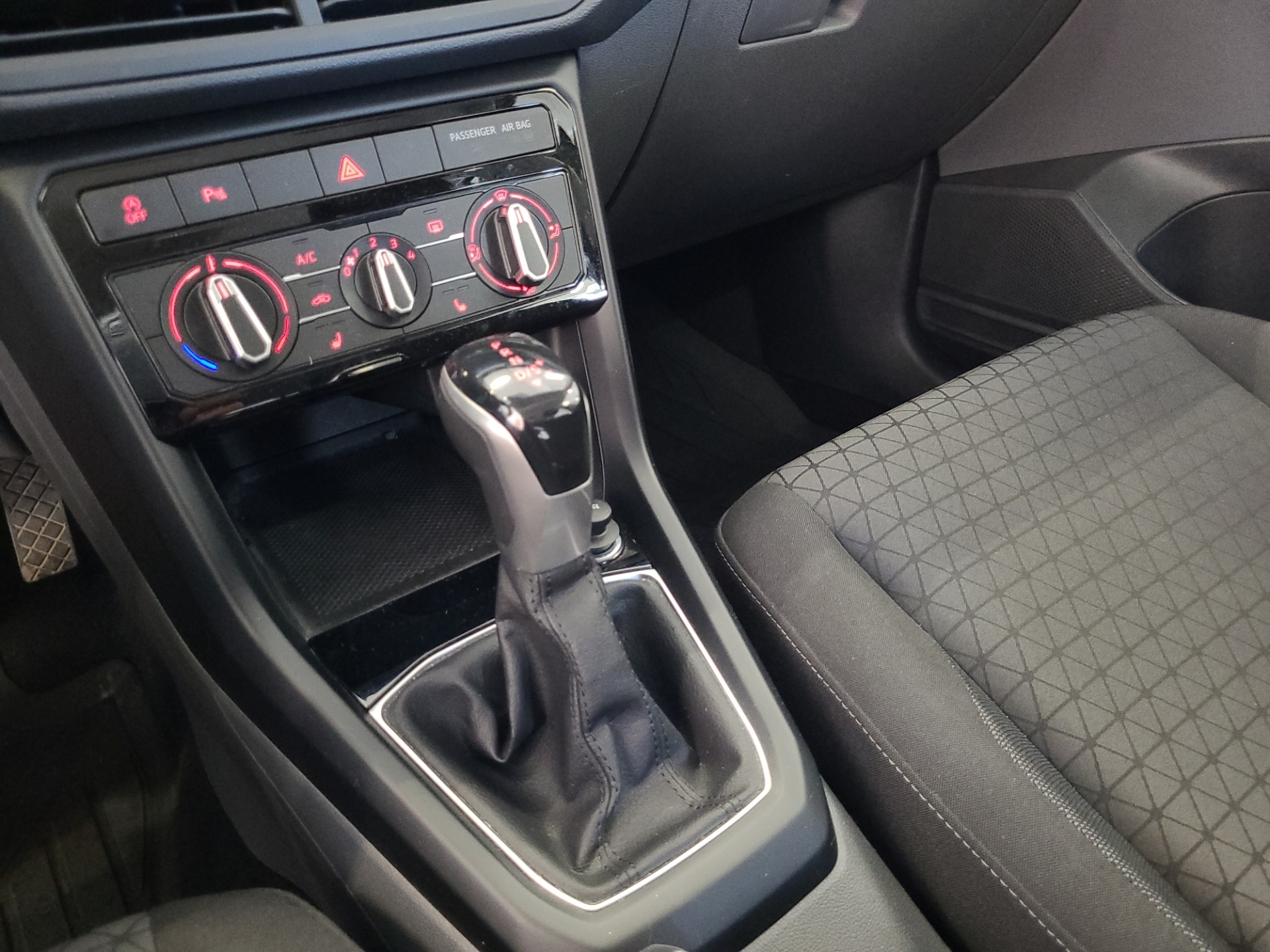 VOLKSWAGEN T-Cross 2021