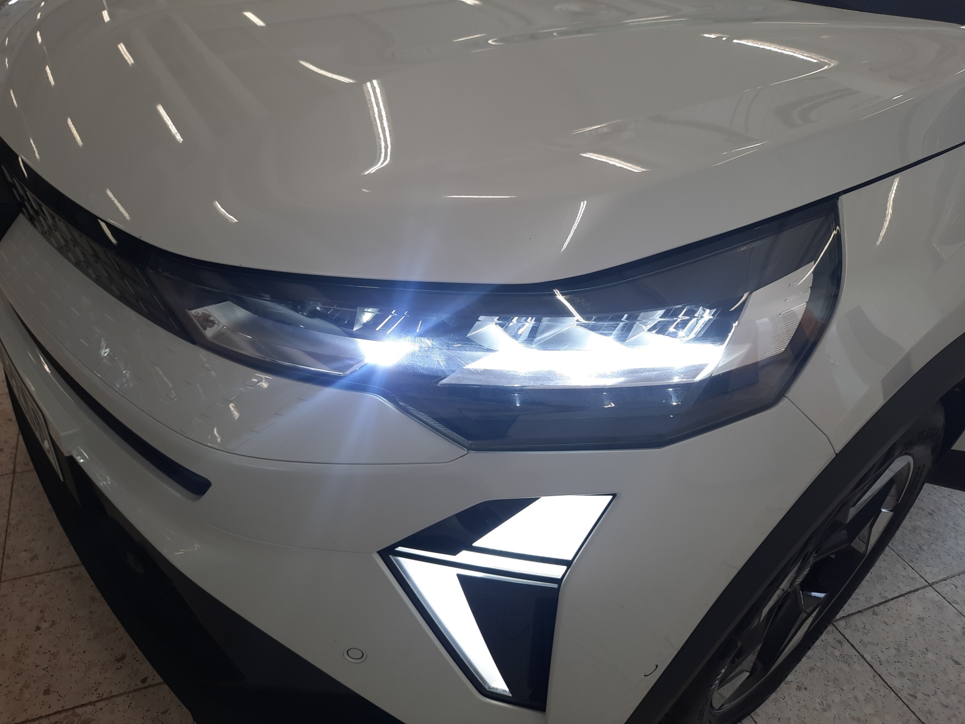 RENAULT Captur 2024