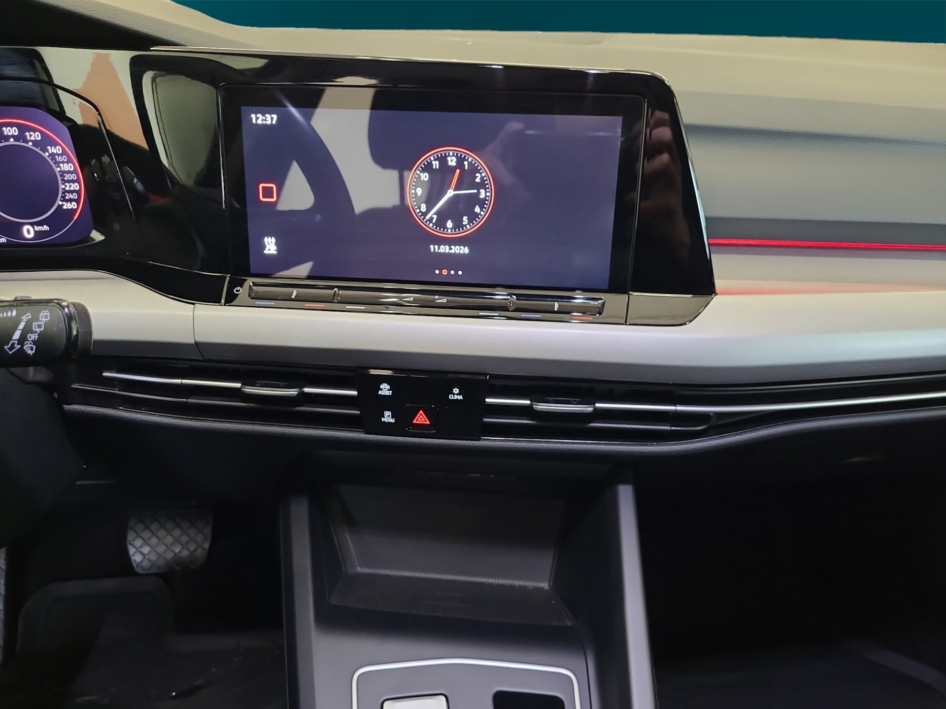 VOLKSWAGEN GOLF 2023