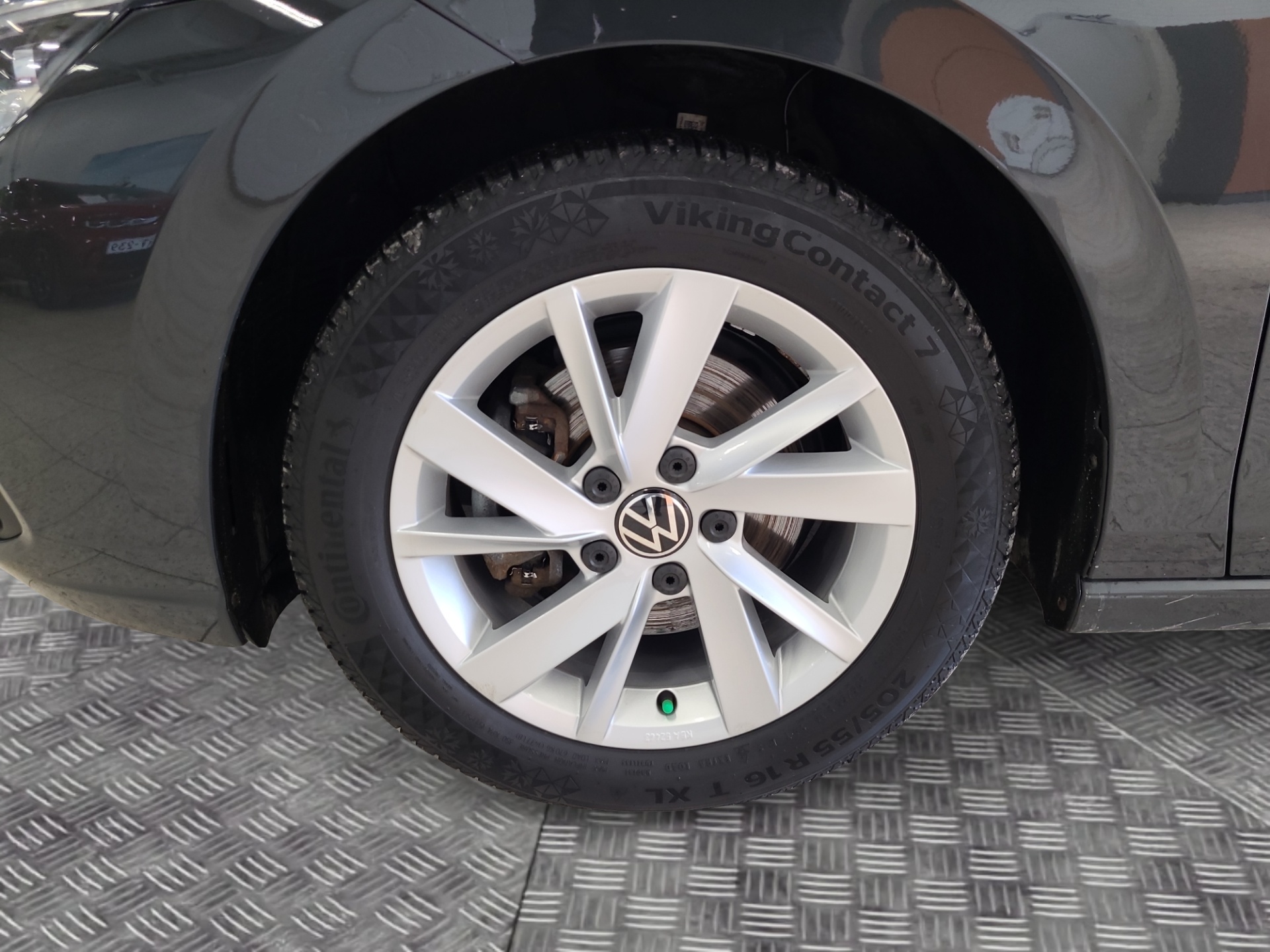 VOLKSWAGEN GOLF 2023