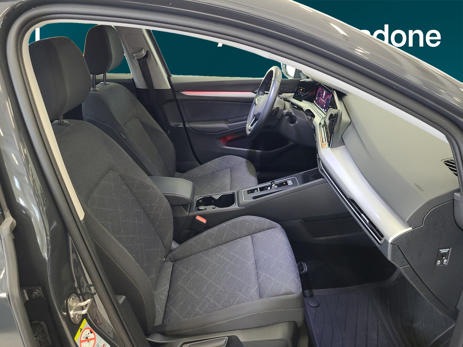 VOLKSWAGEN GOLF 2023