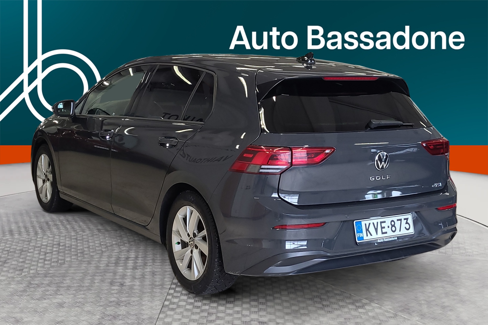 VOLKSWAGEN GOLF 2023