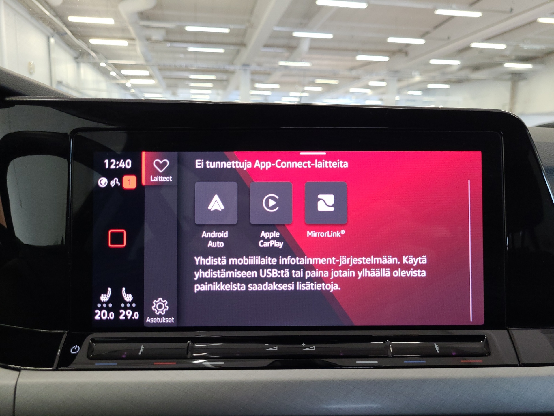 VOLKSWAGEN GOLF 2023