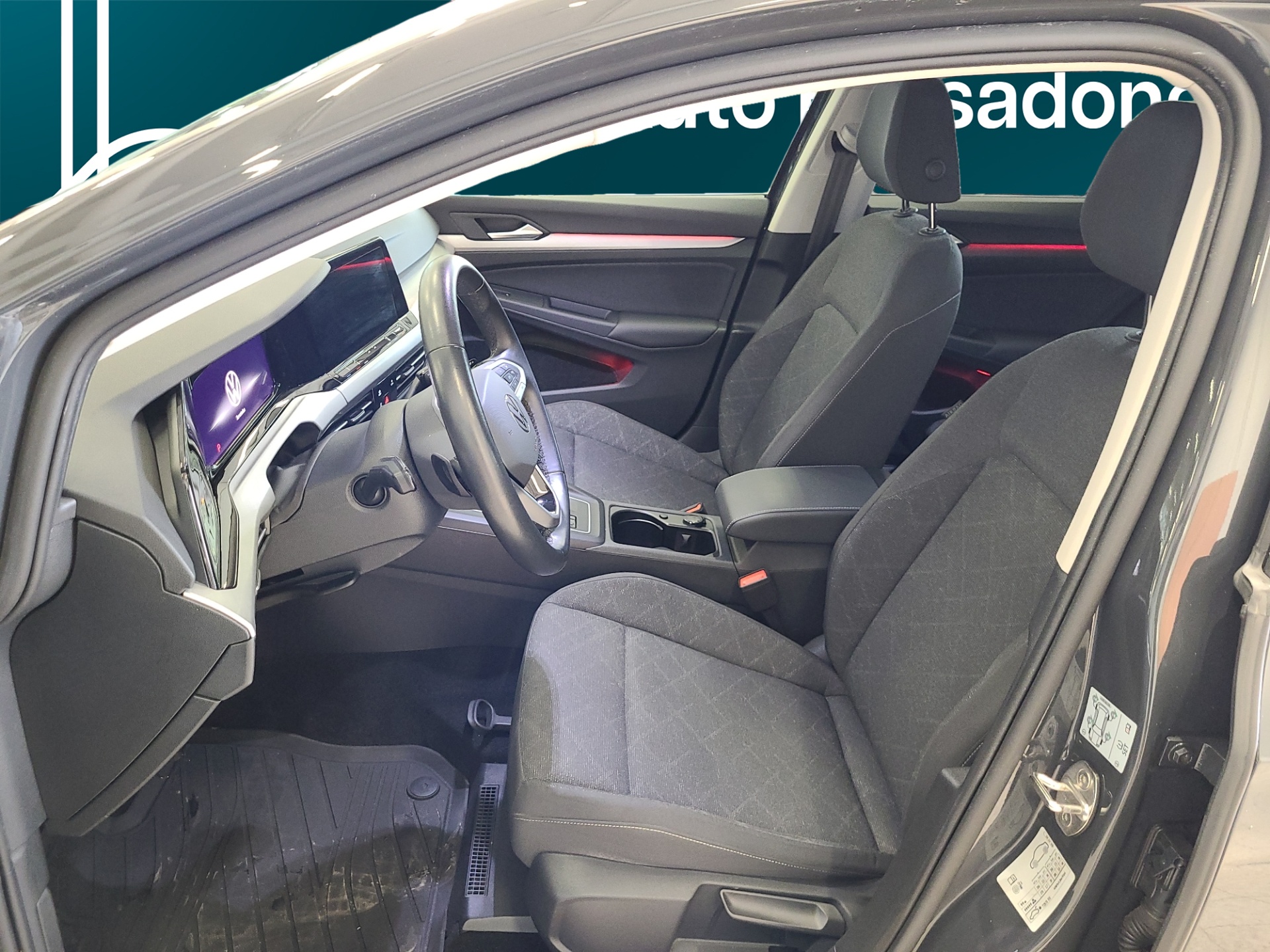 VOLKSWAGEN GOLF 2023