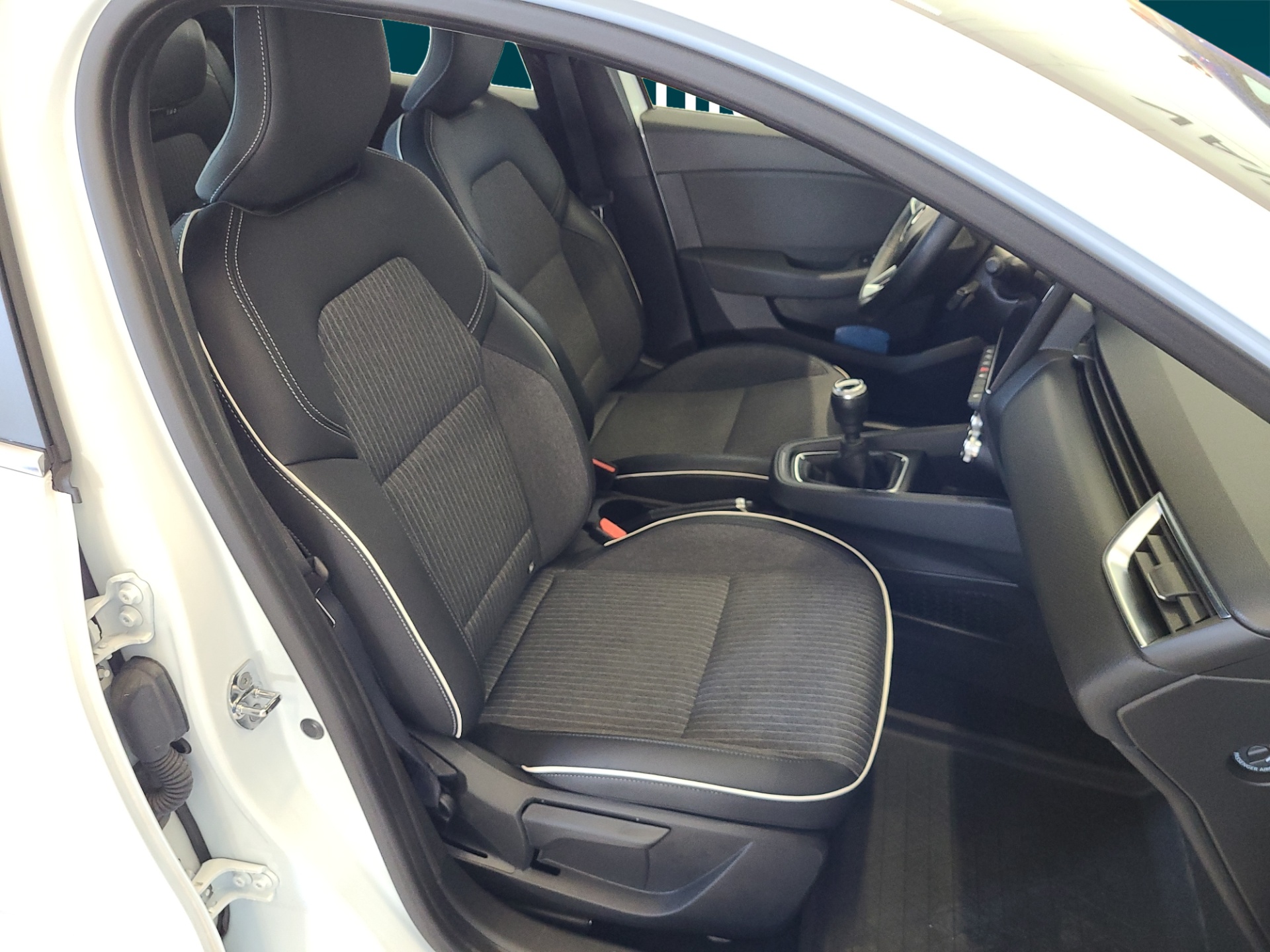 Renault Clio 2023