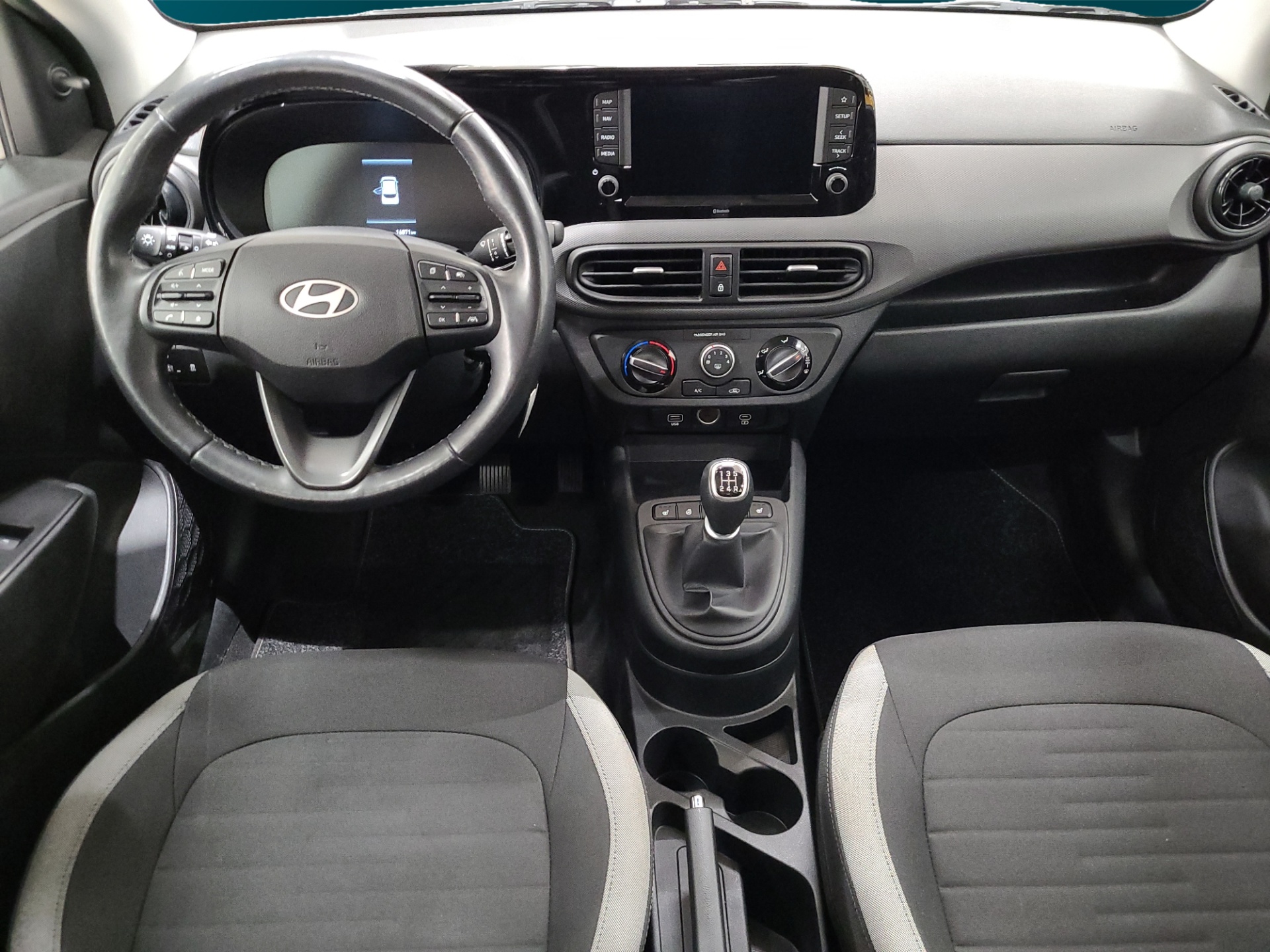 HYUNDAI I10 2024