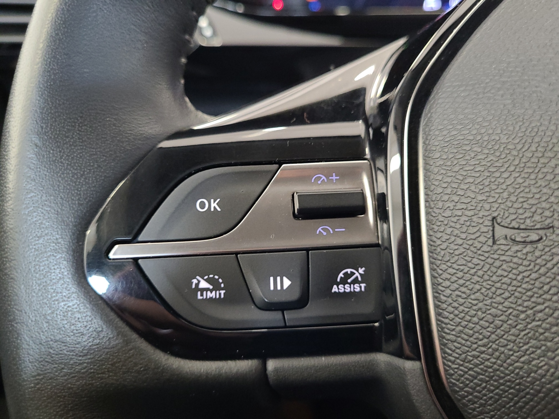 PEUGEOT 308 2023