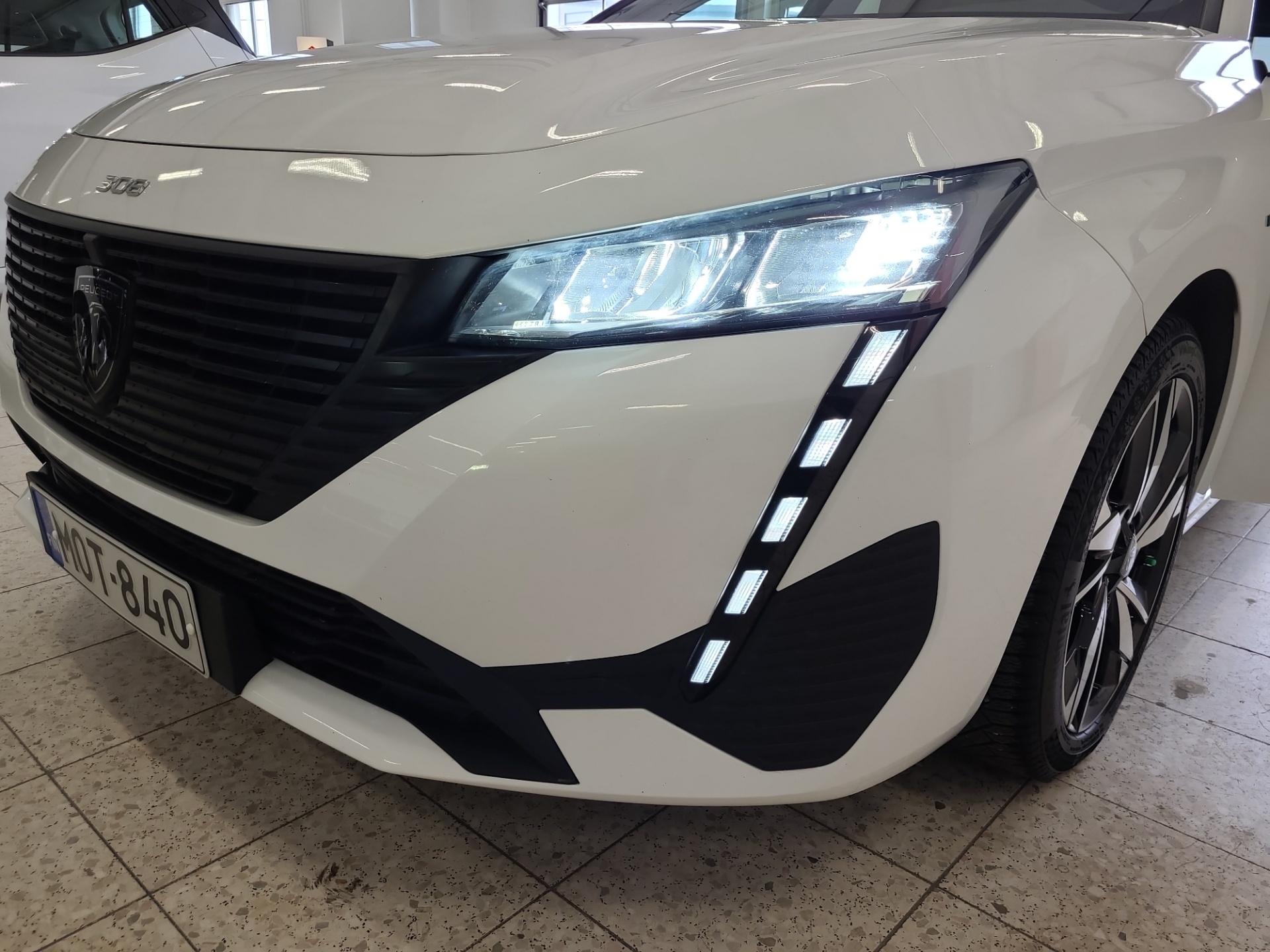 PEUGEOT 308 2023