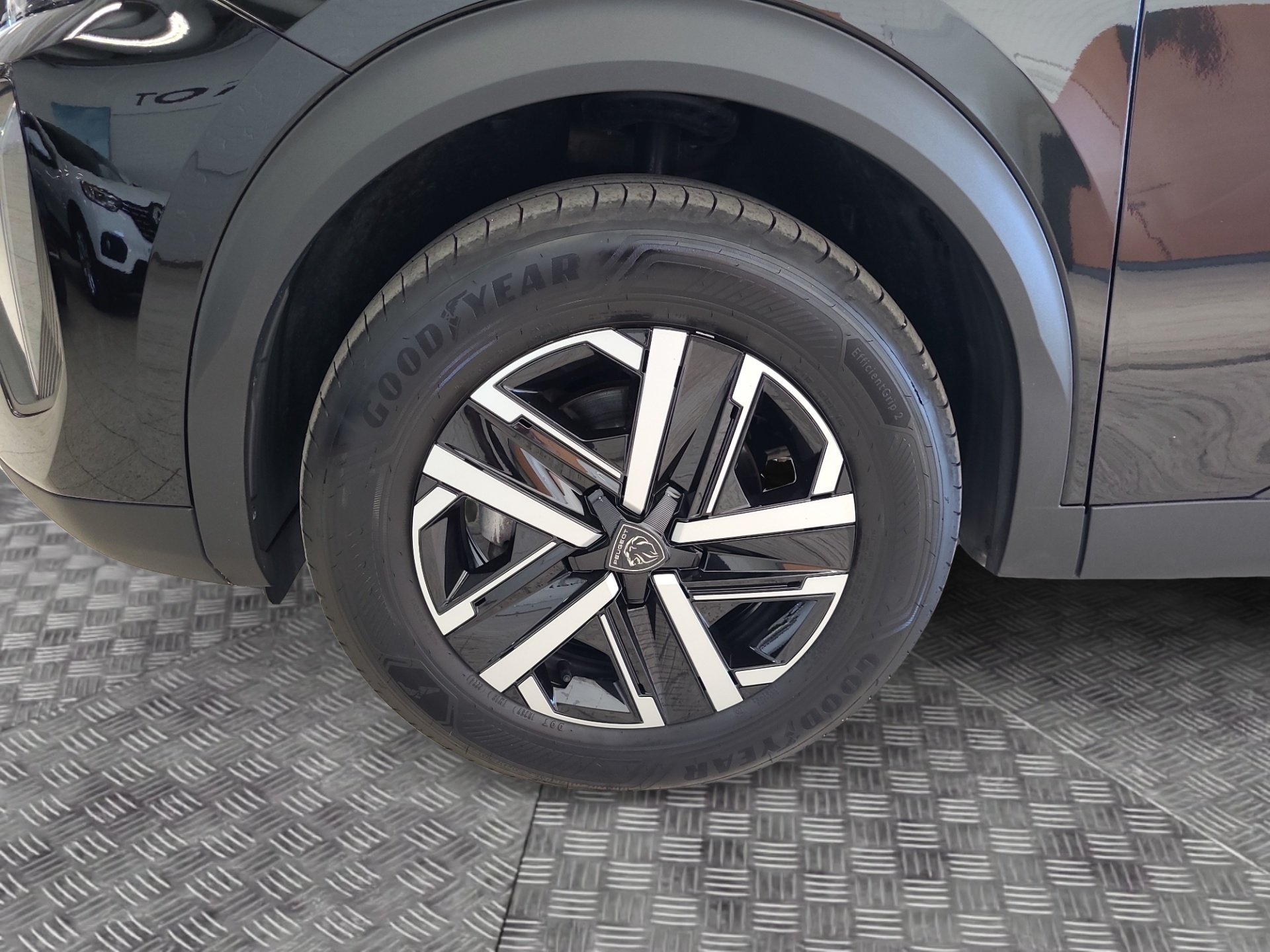 PEUGEOT 2008 2024