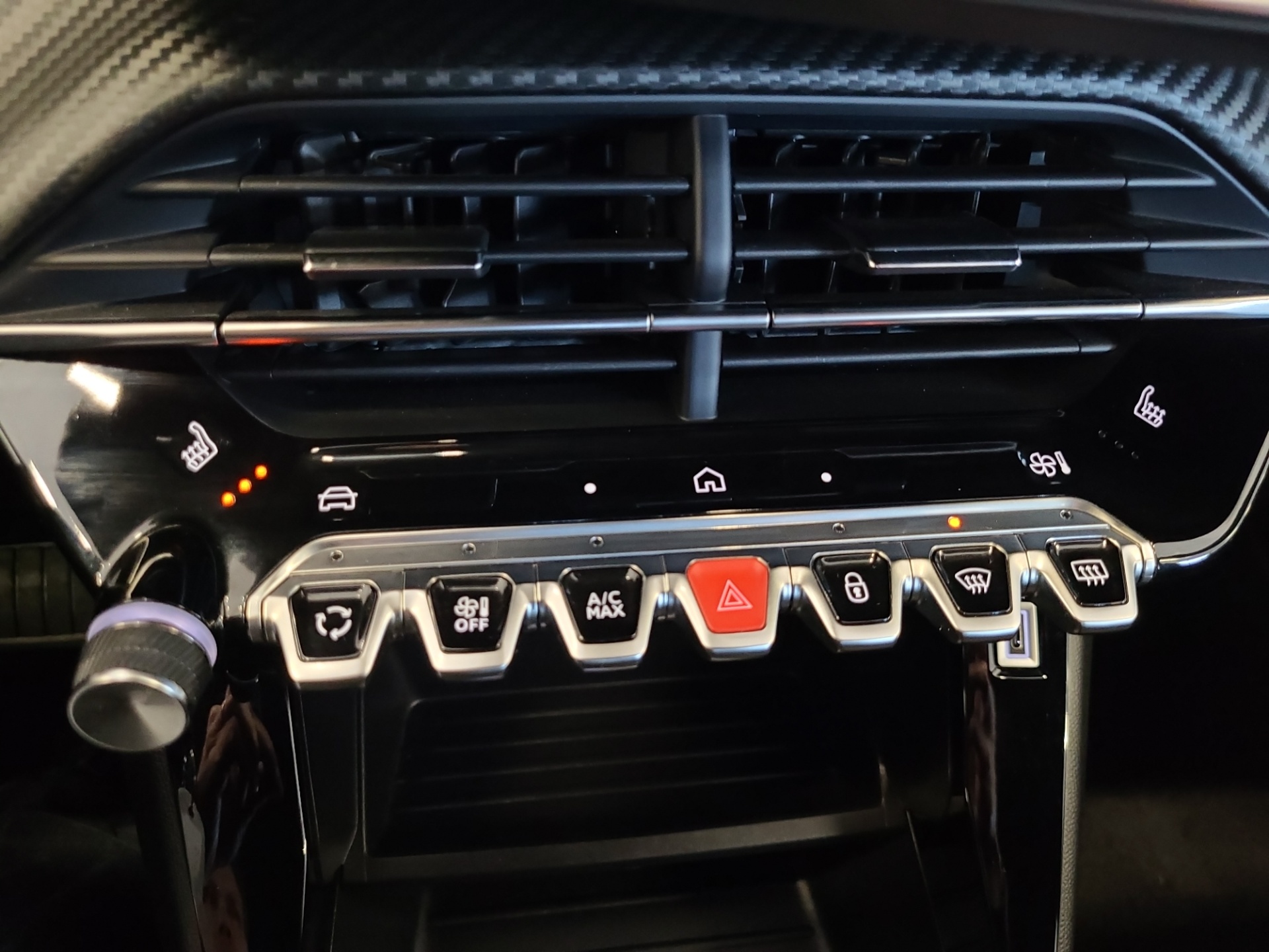 PEUGEOT 2008 2024