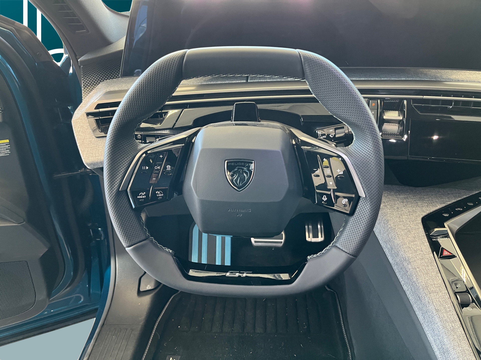 Peugeot E-3008 2026