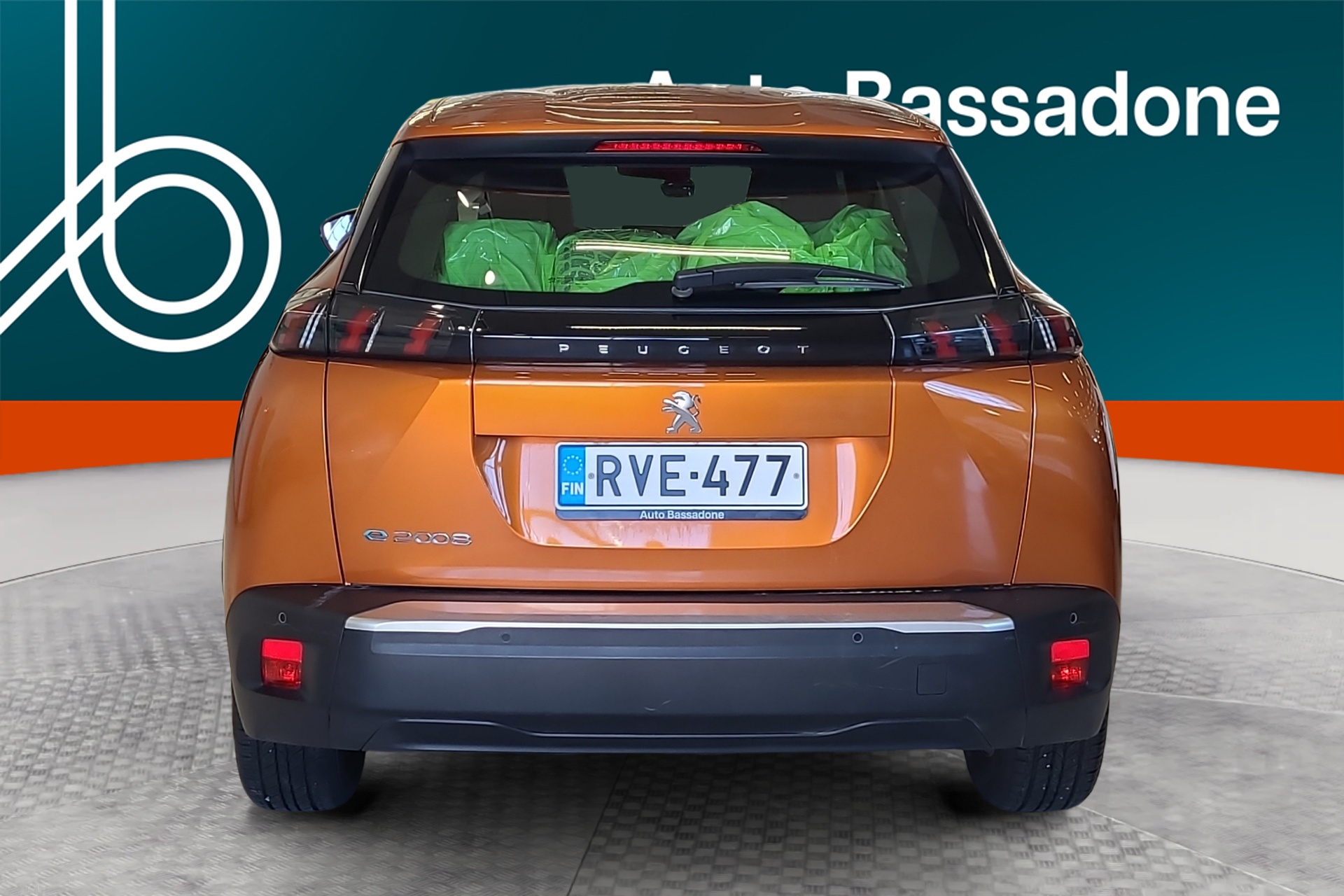 PEUGEOT e-2008 2023