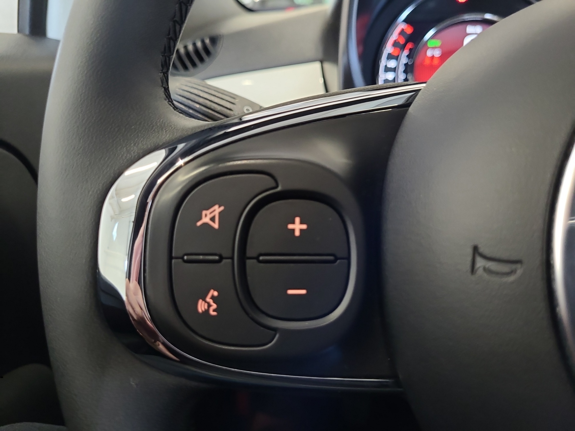 FIAT 500 2024