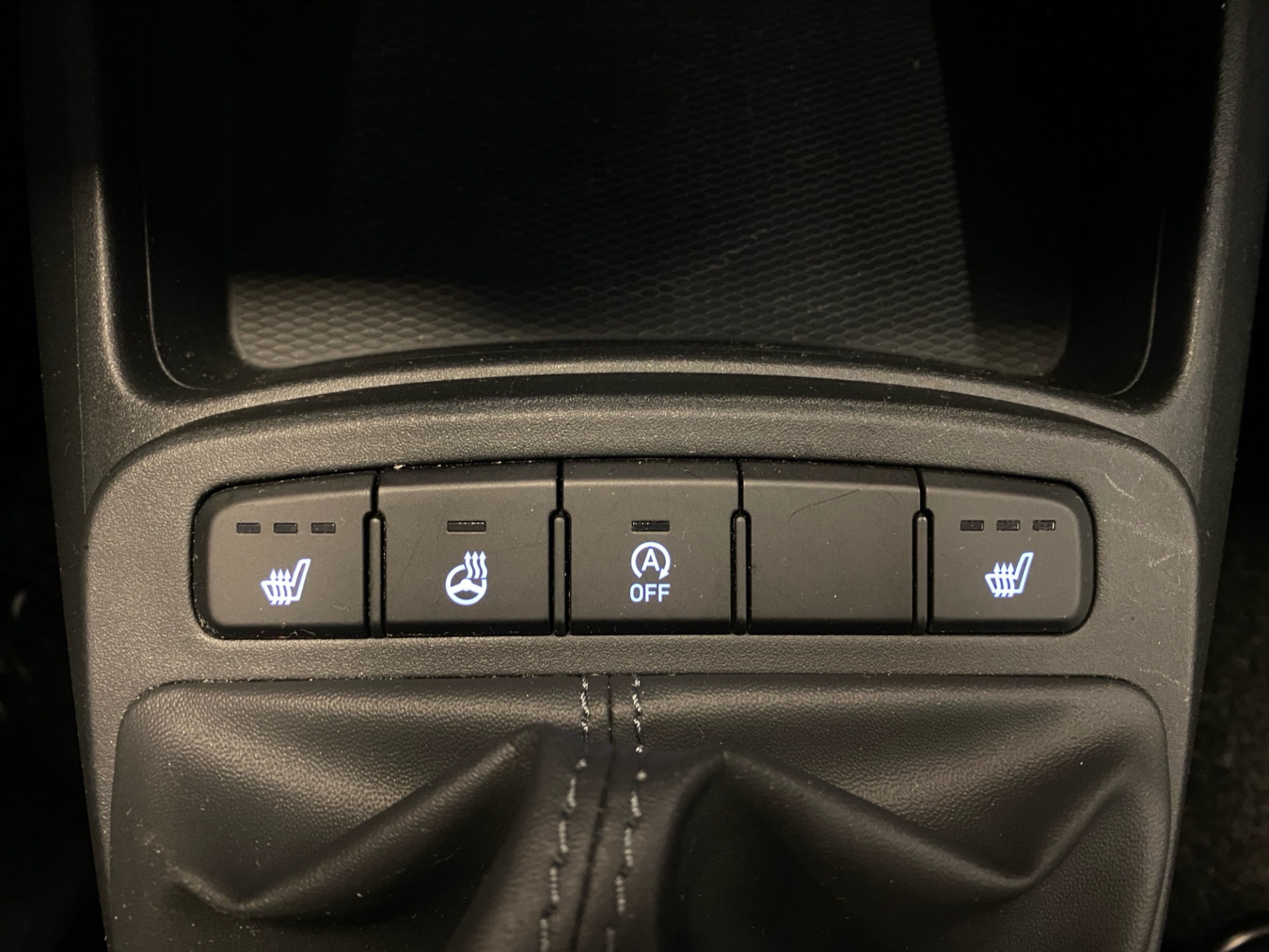 HYUNDAI i10 2024