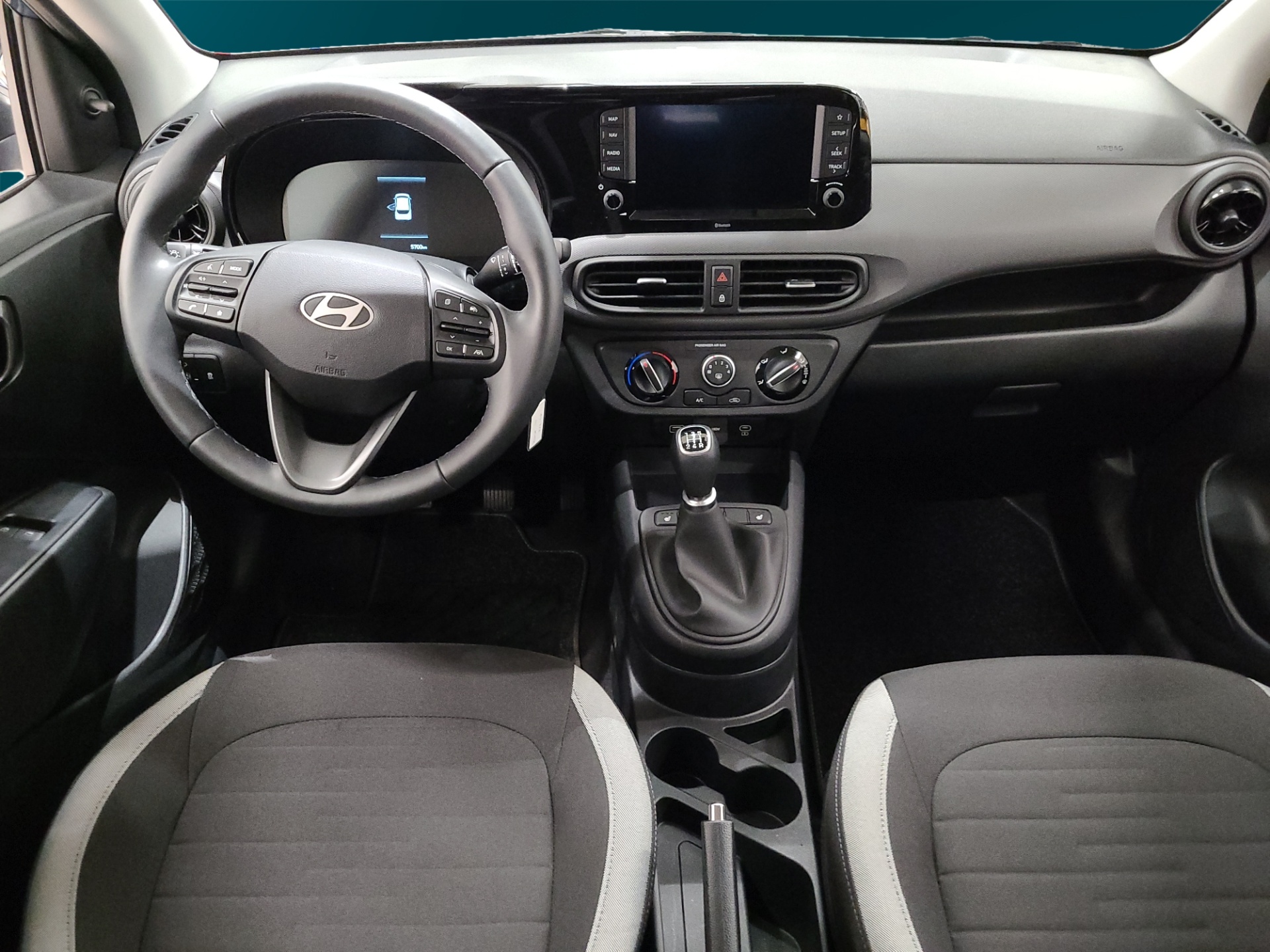 HYUNDAI i10 2024