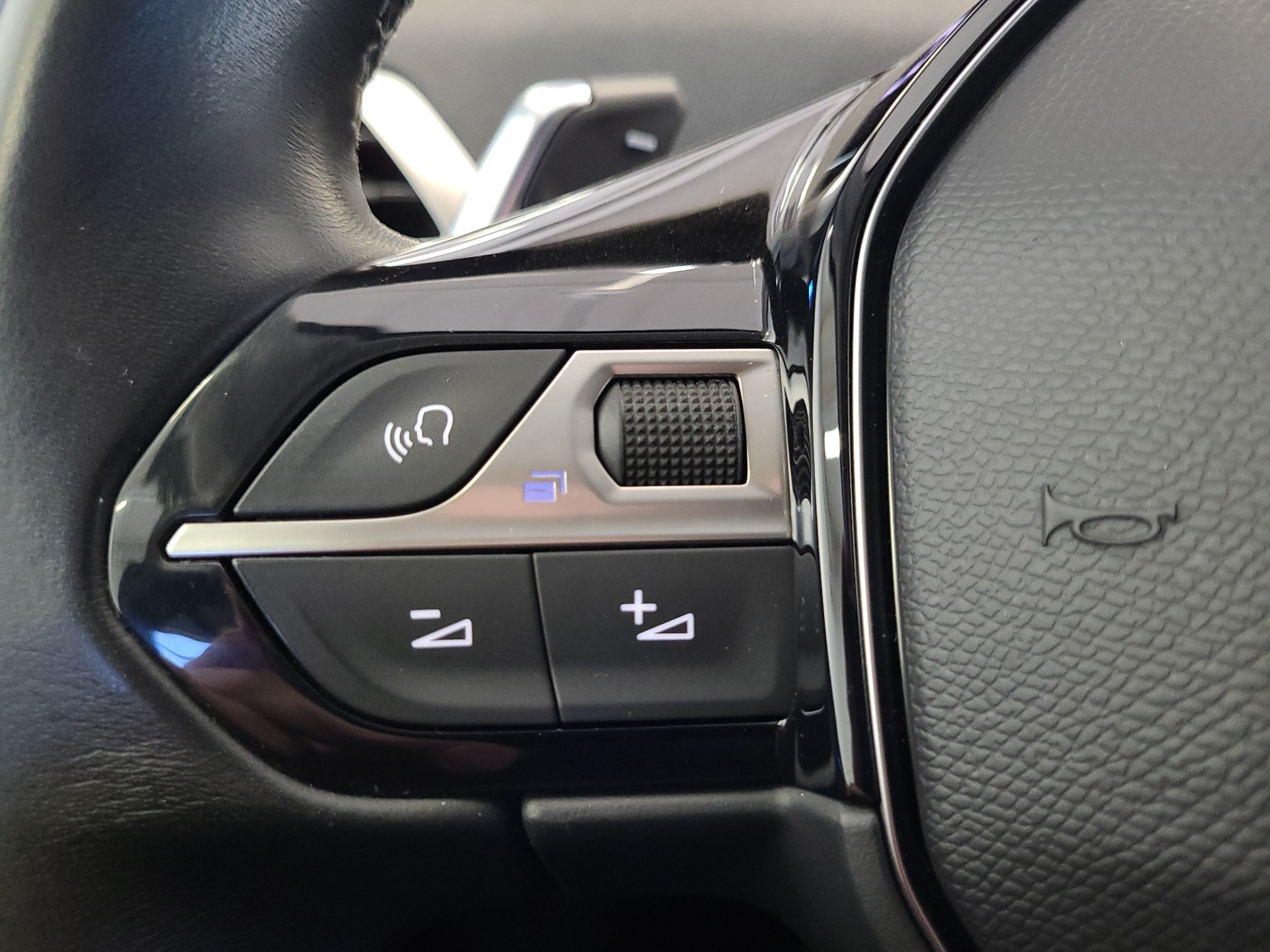 PEUGEOT 3008 2021