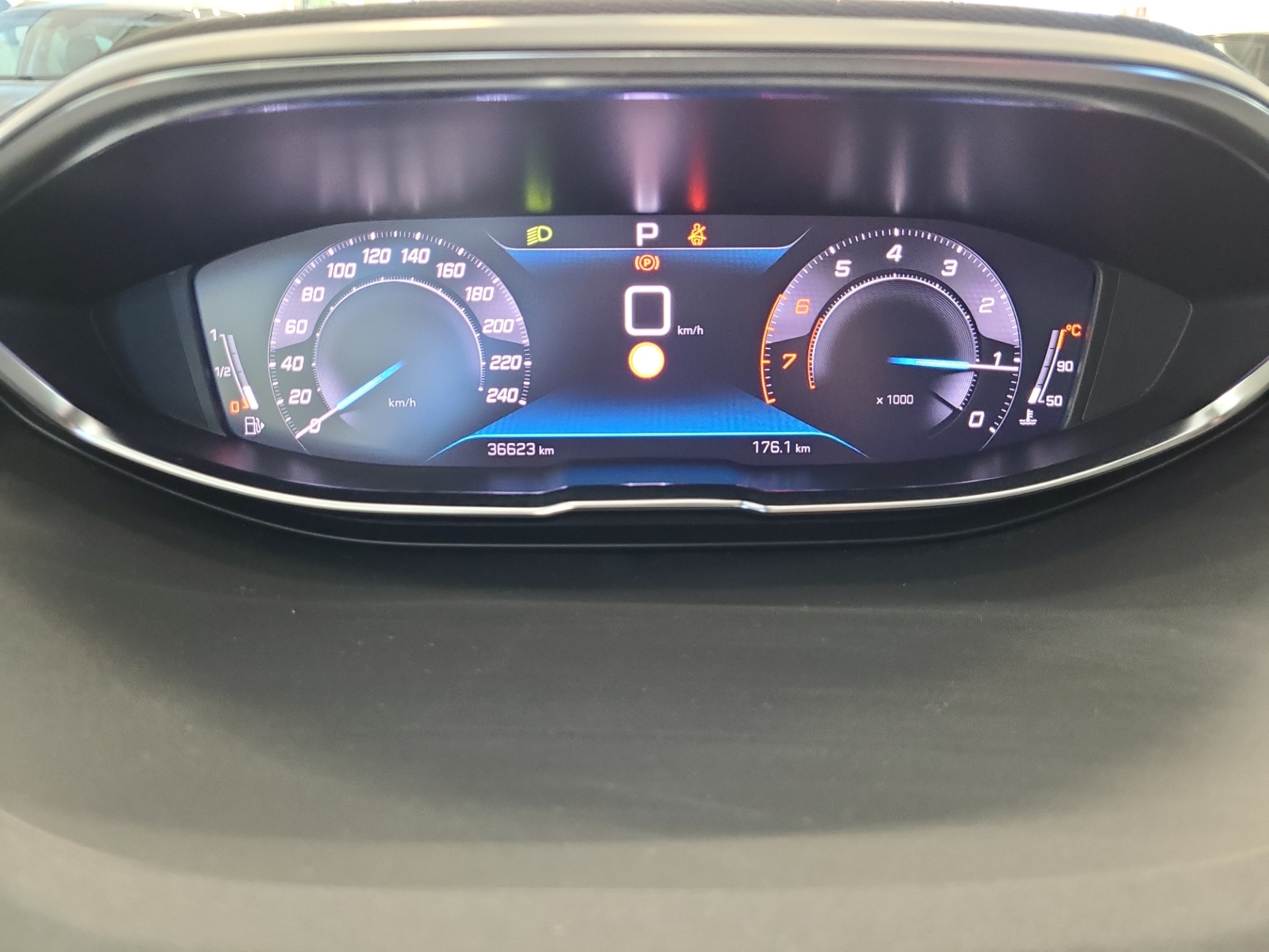 PEUGEOT 3008 2021