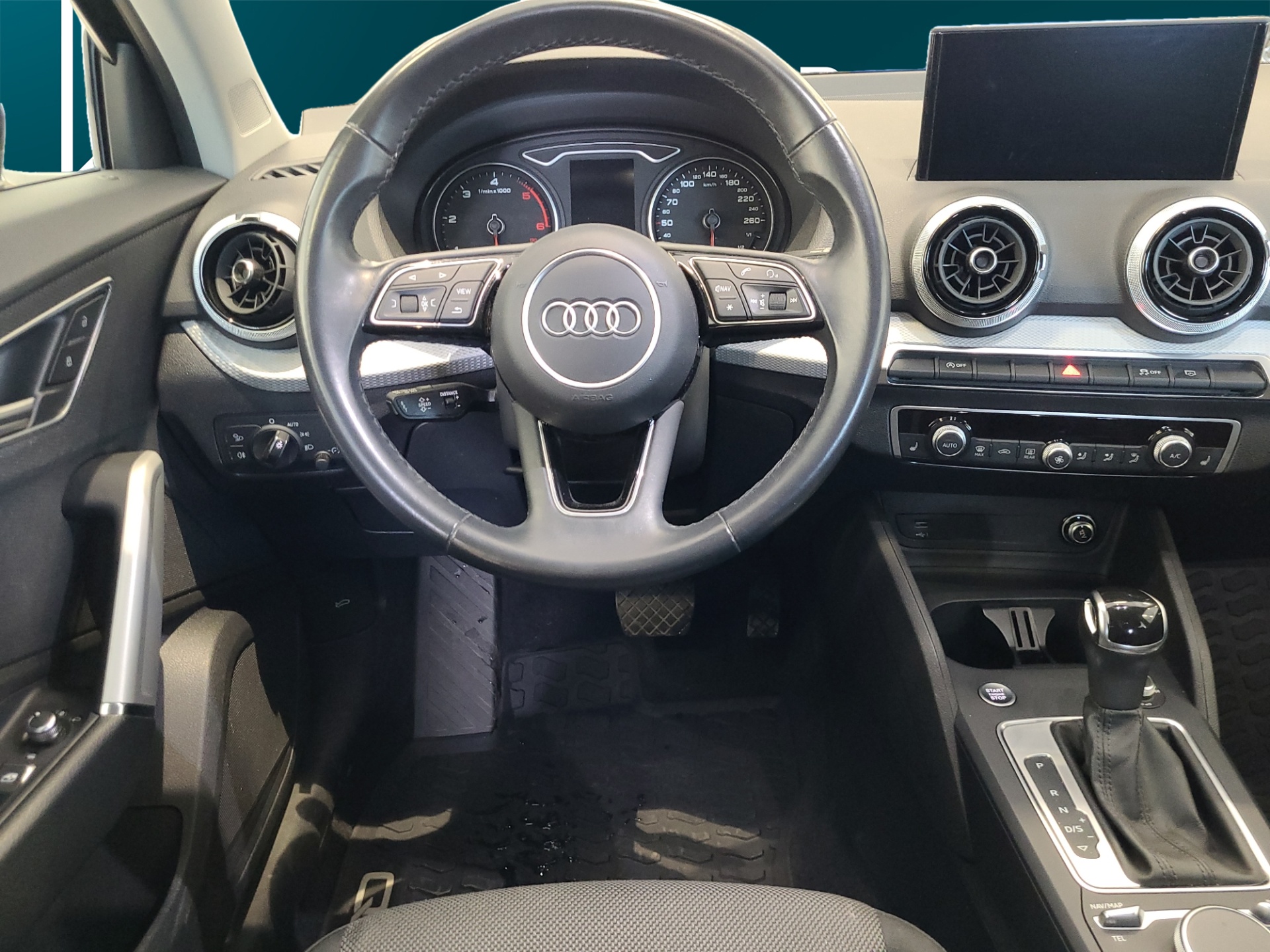 AUDI Q2 2021