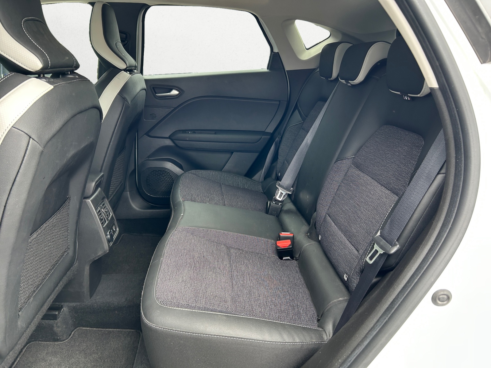 RENAULT Captur 2023