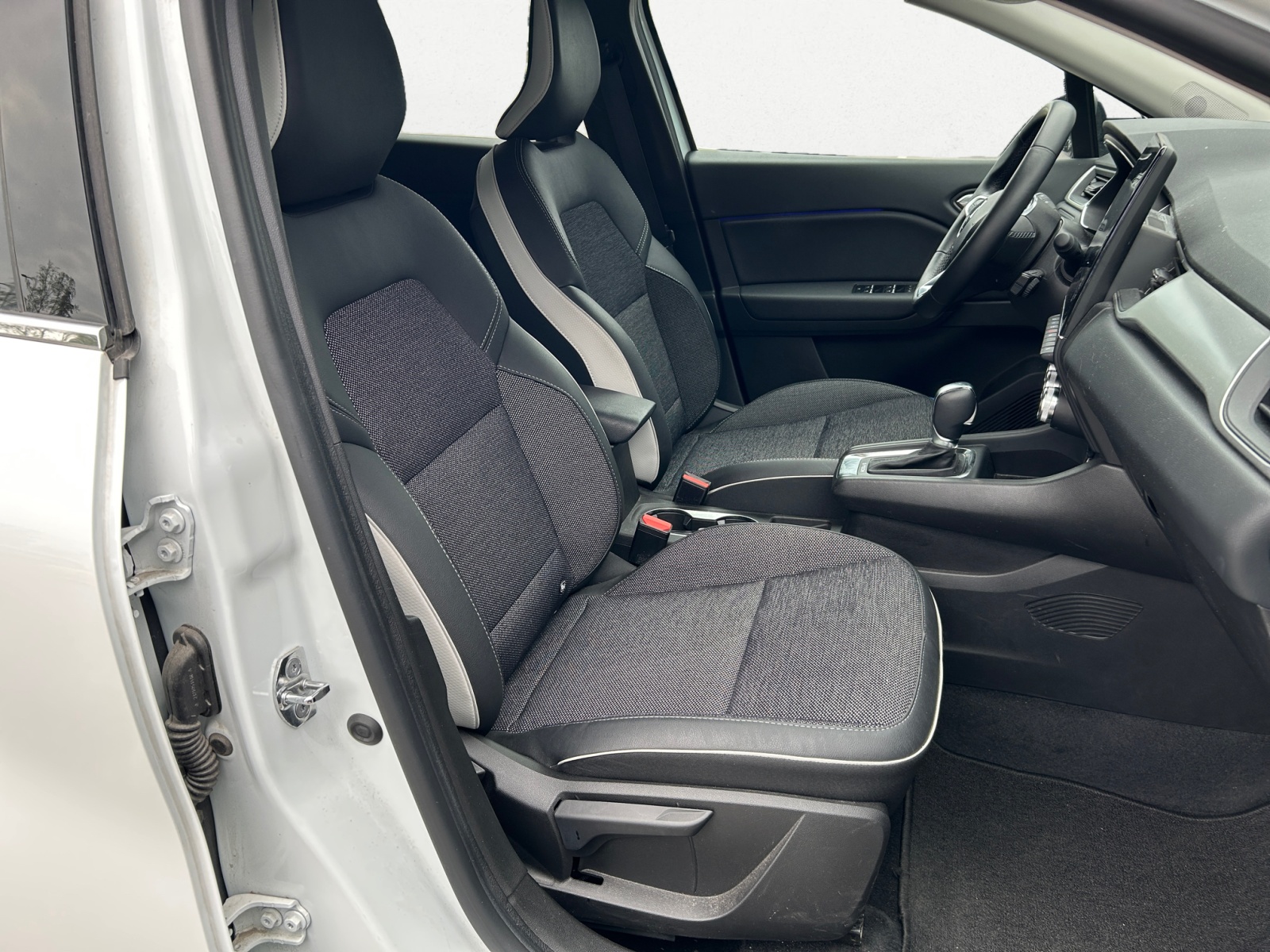 RENAULT Captur 2023