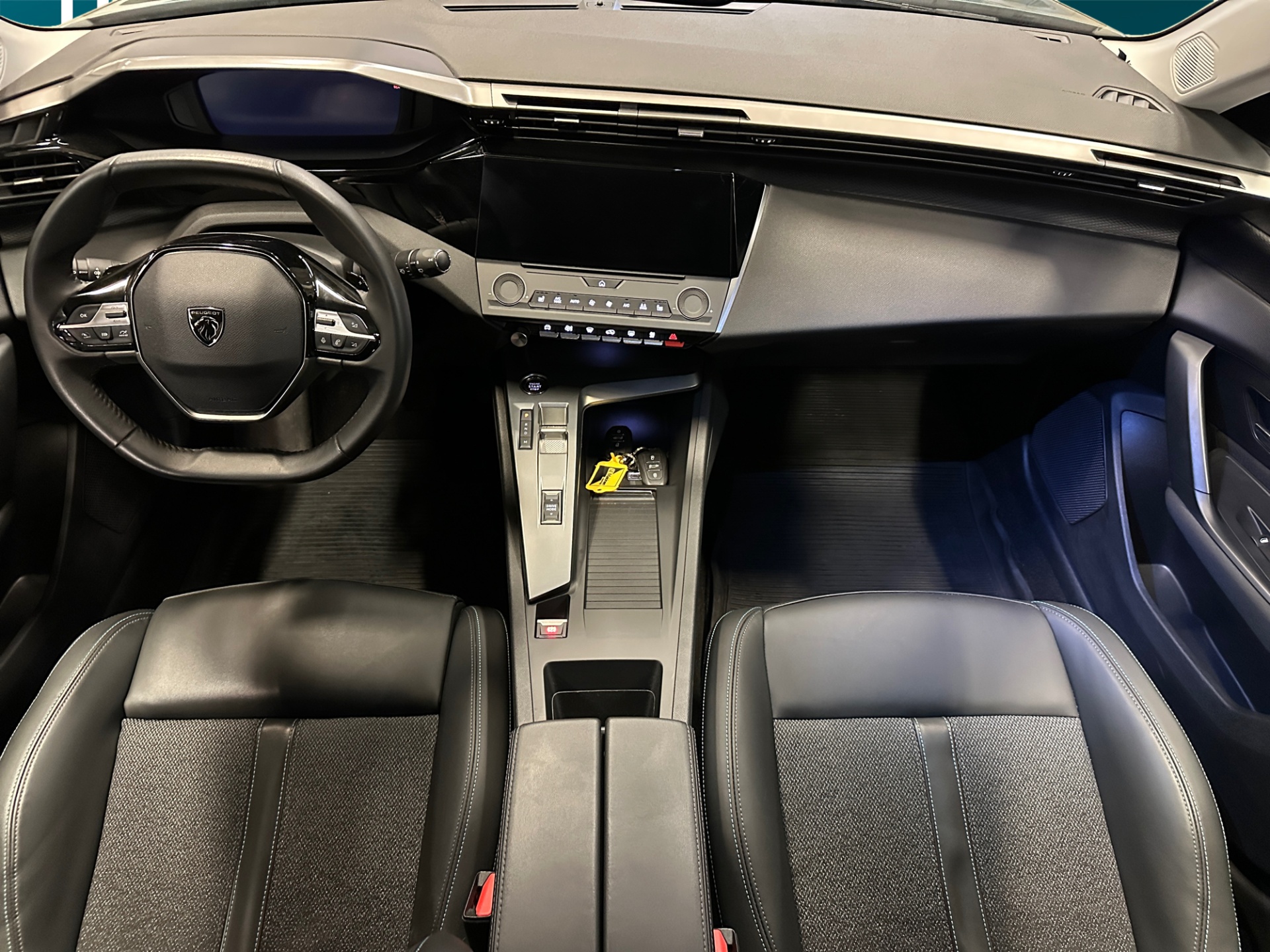 PEUGEOT 308 2023