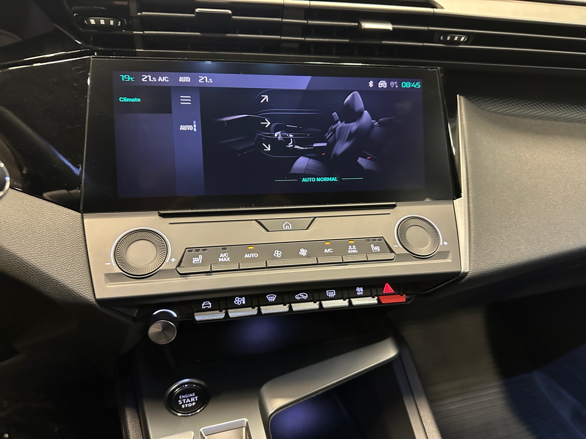 PEUGEOT 308 2023