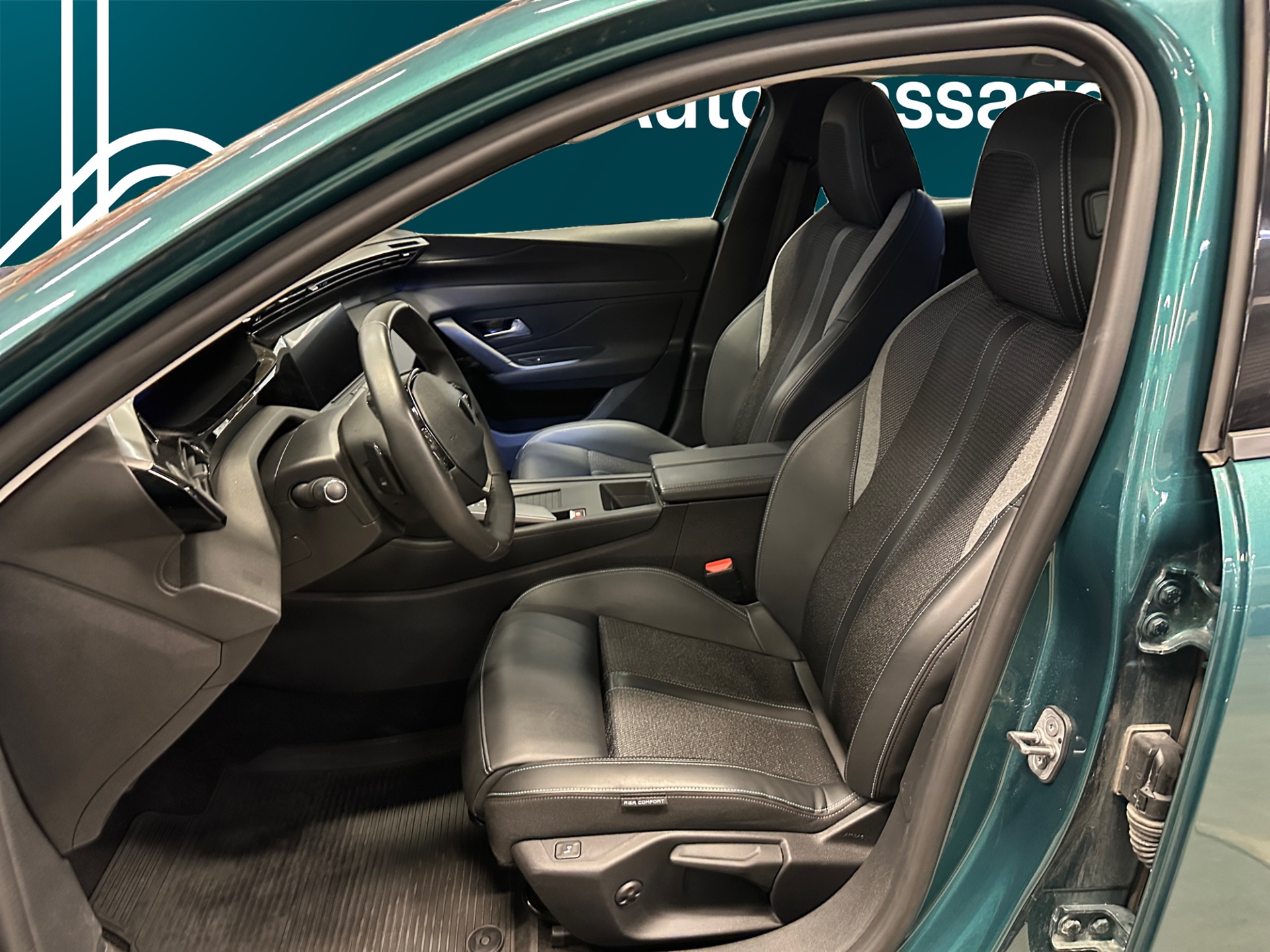 PEUGEOT 308 2023