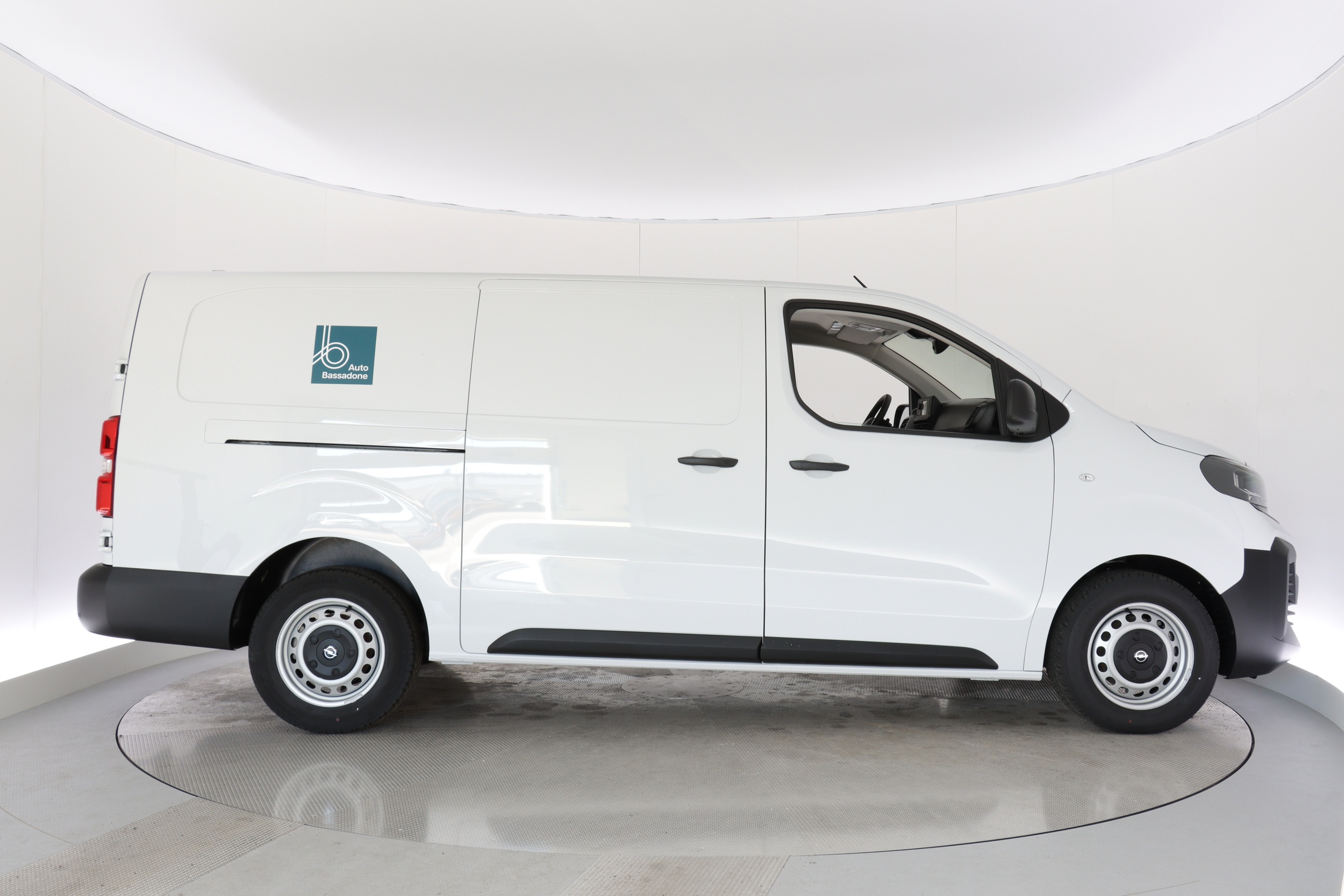 Opel Vivaro 2024
