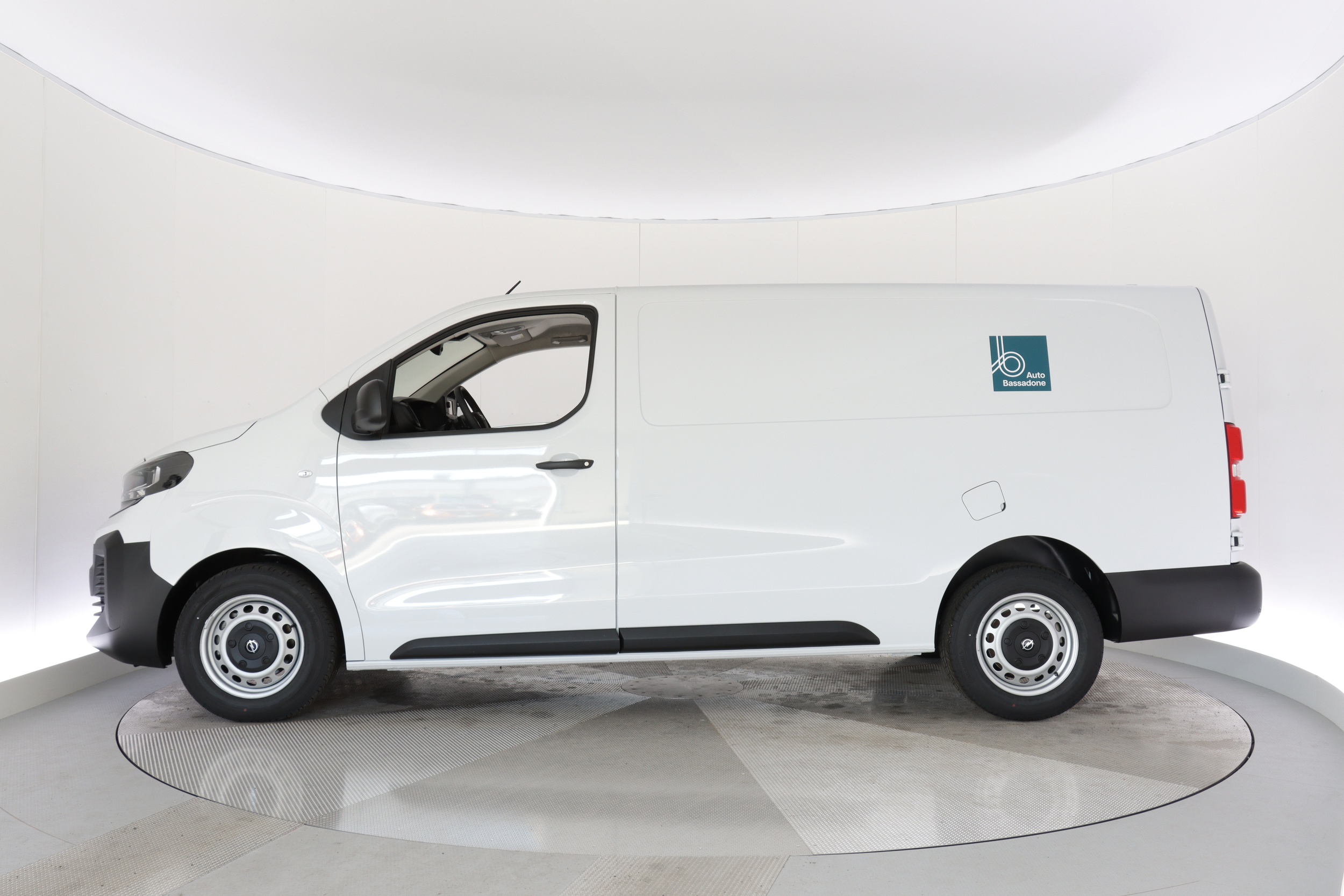 Opel Vivaro 2024