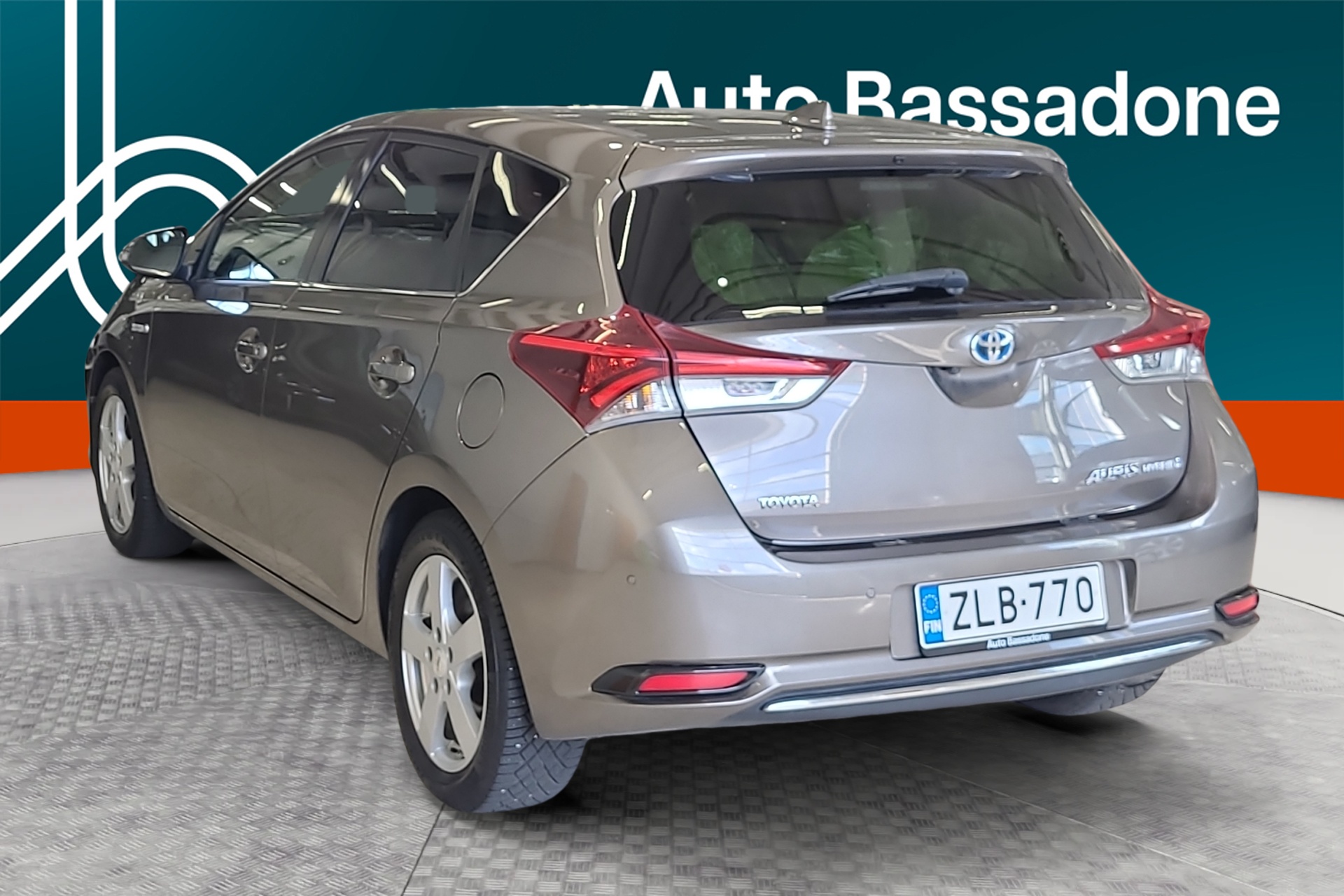 TOYOTA Auris 2016