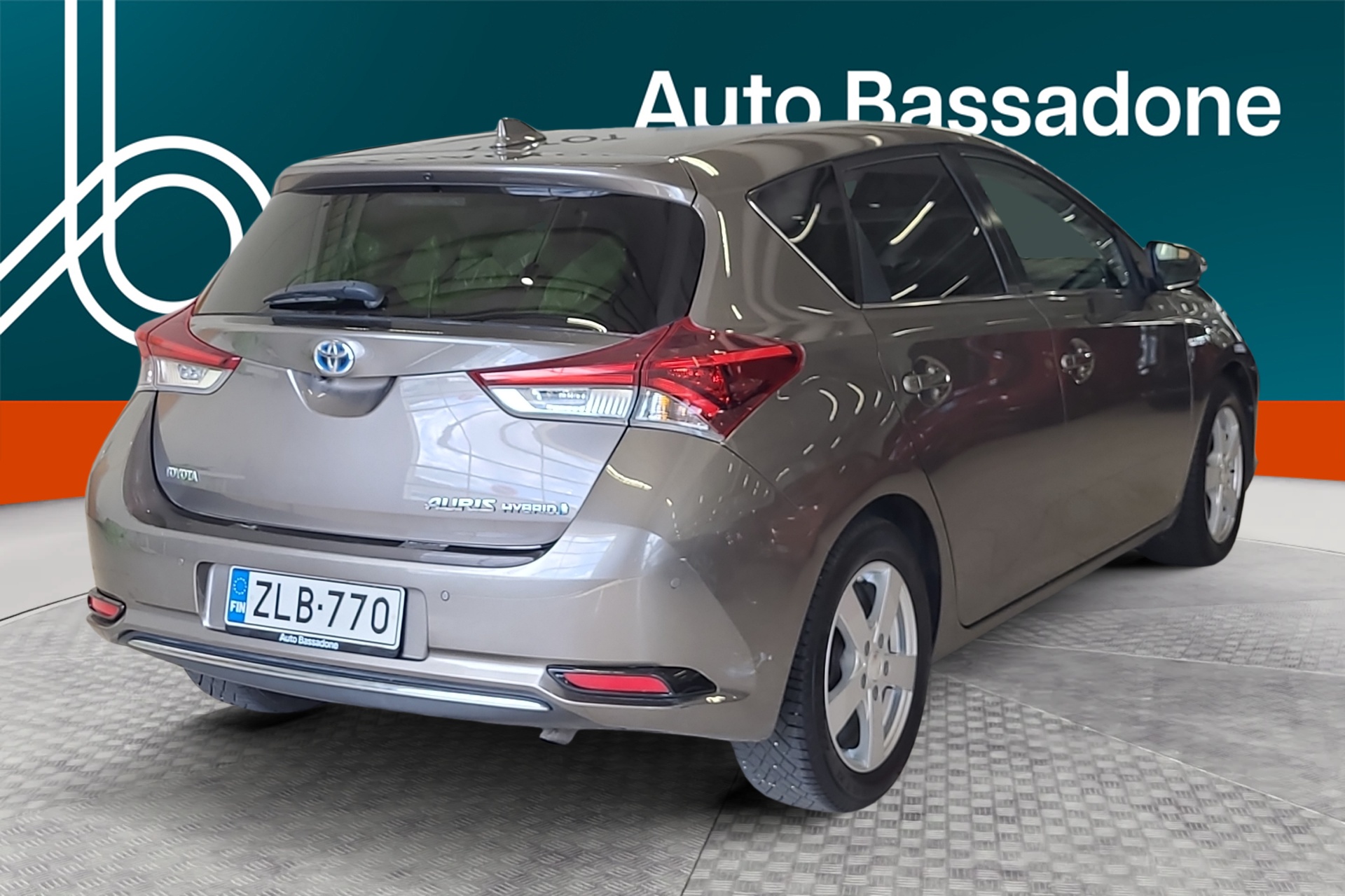 TOYOTA Auris 2016