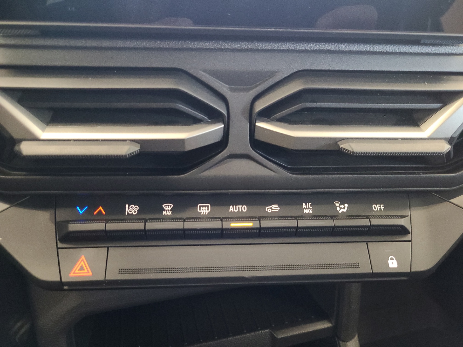 DACIA Duster 2024