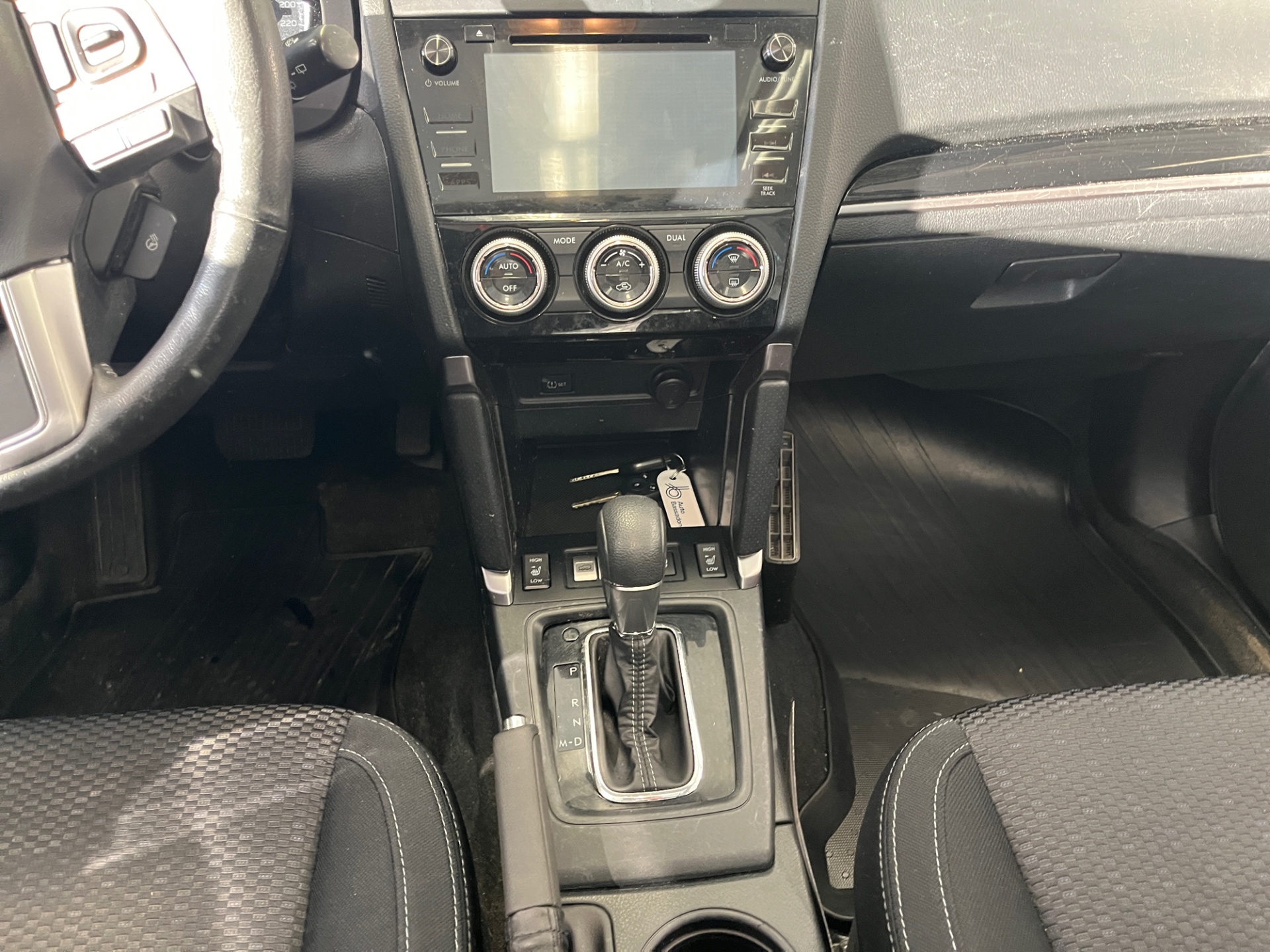 SUBARU Forester 2018