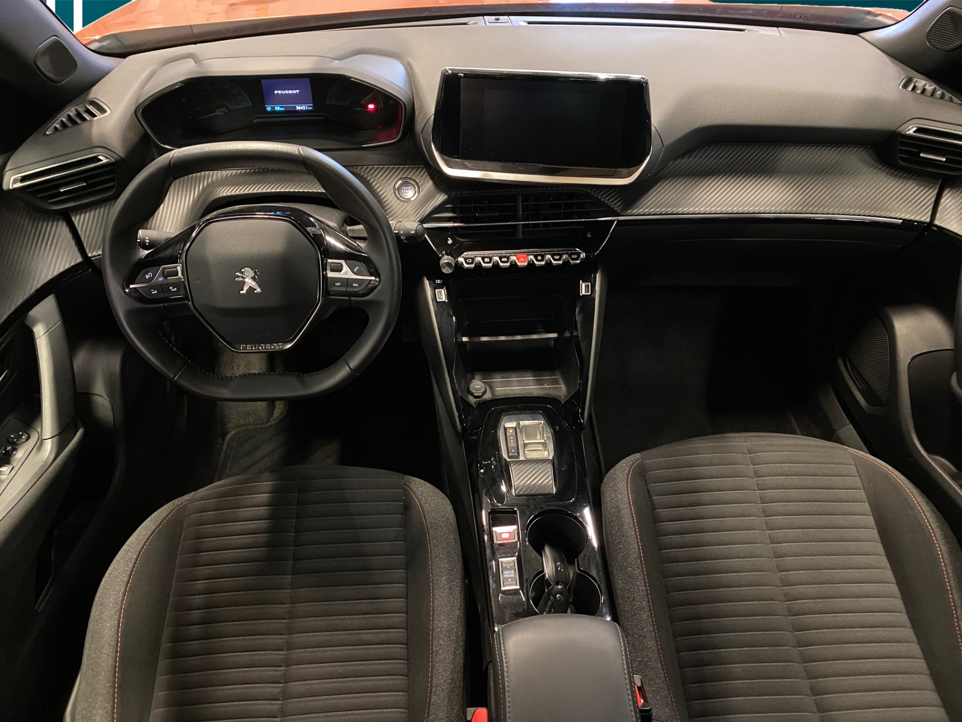 Peugeot e-2008 2023