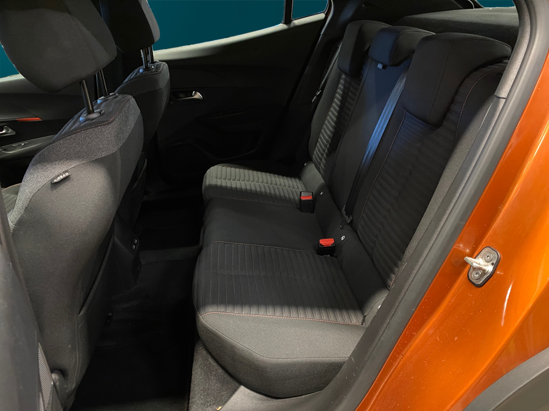 Peugeot e-2008 2023