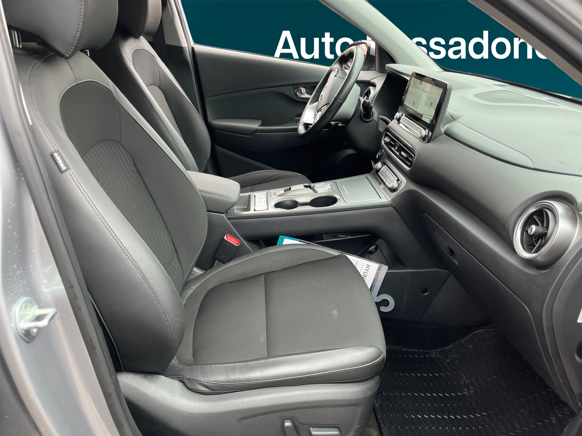 HYUNDAI KONA 2021