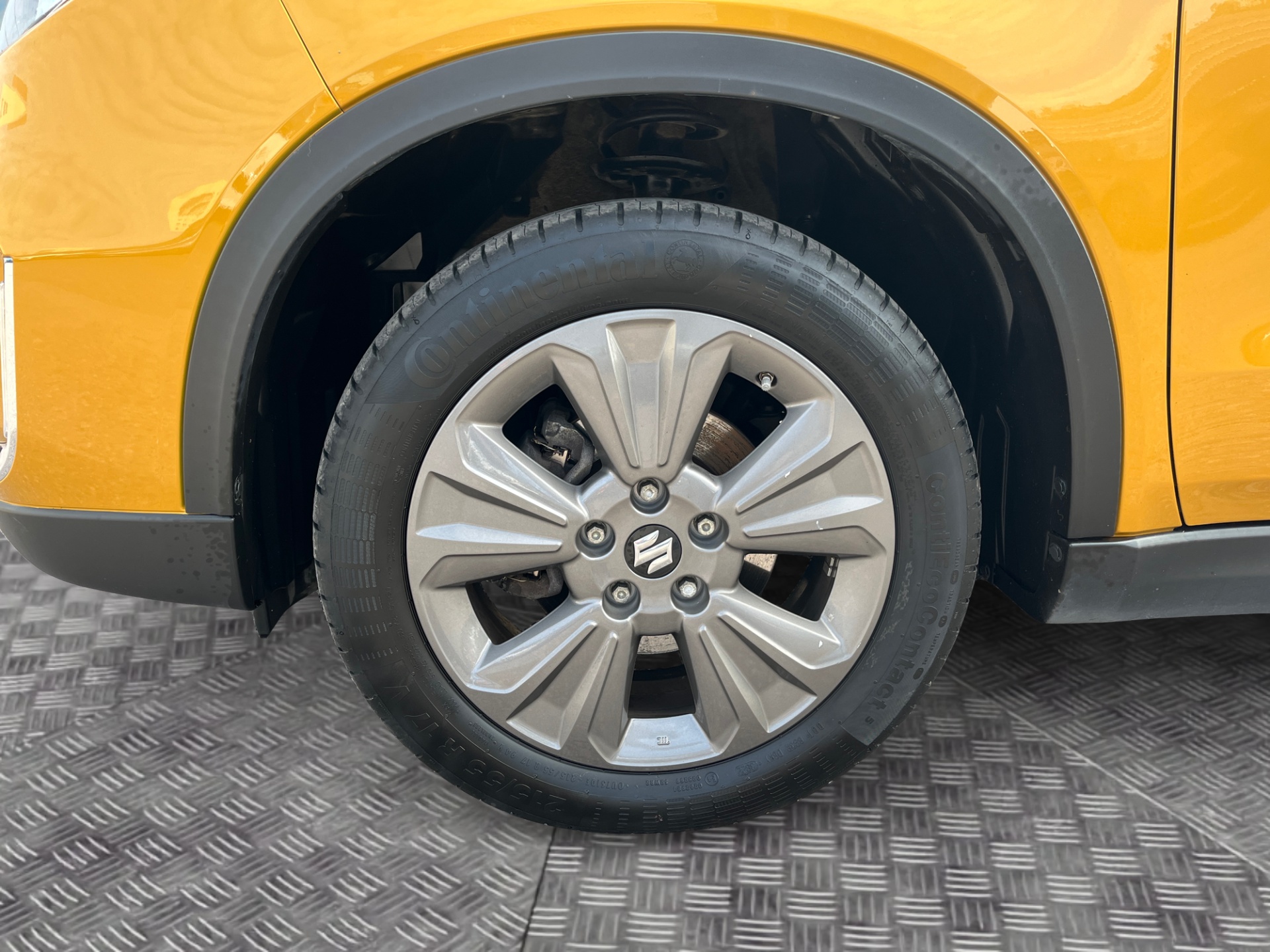 SUZUKI Vitara 2023