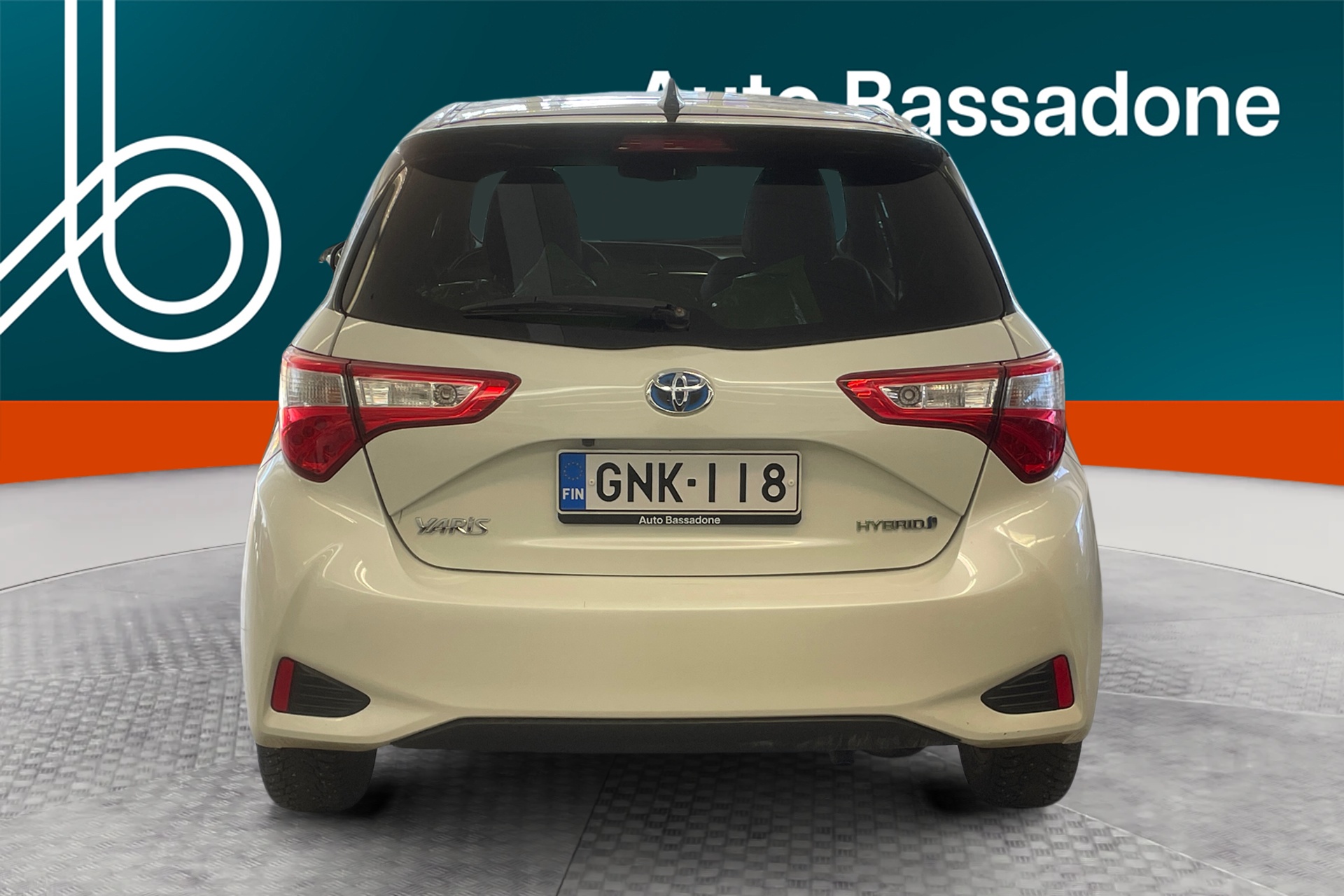 TOYOTA Yaris 2019