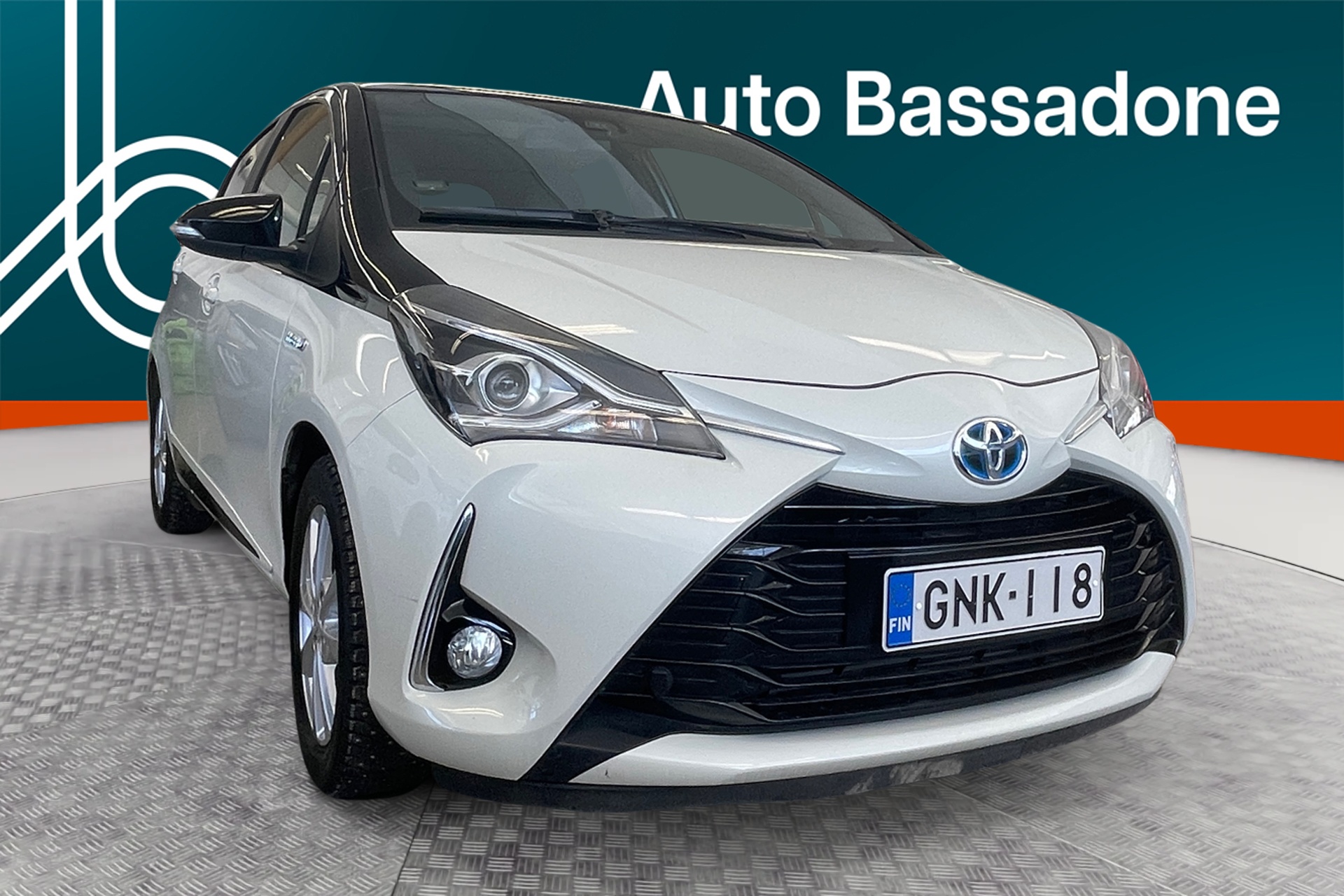 TOYOTA Yaris 2019