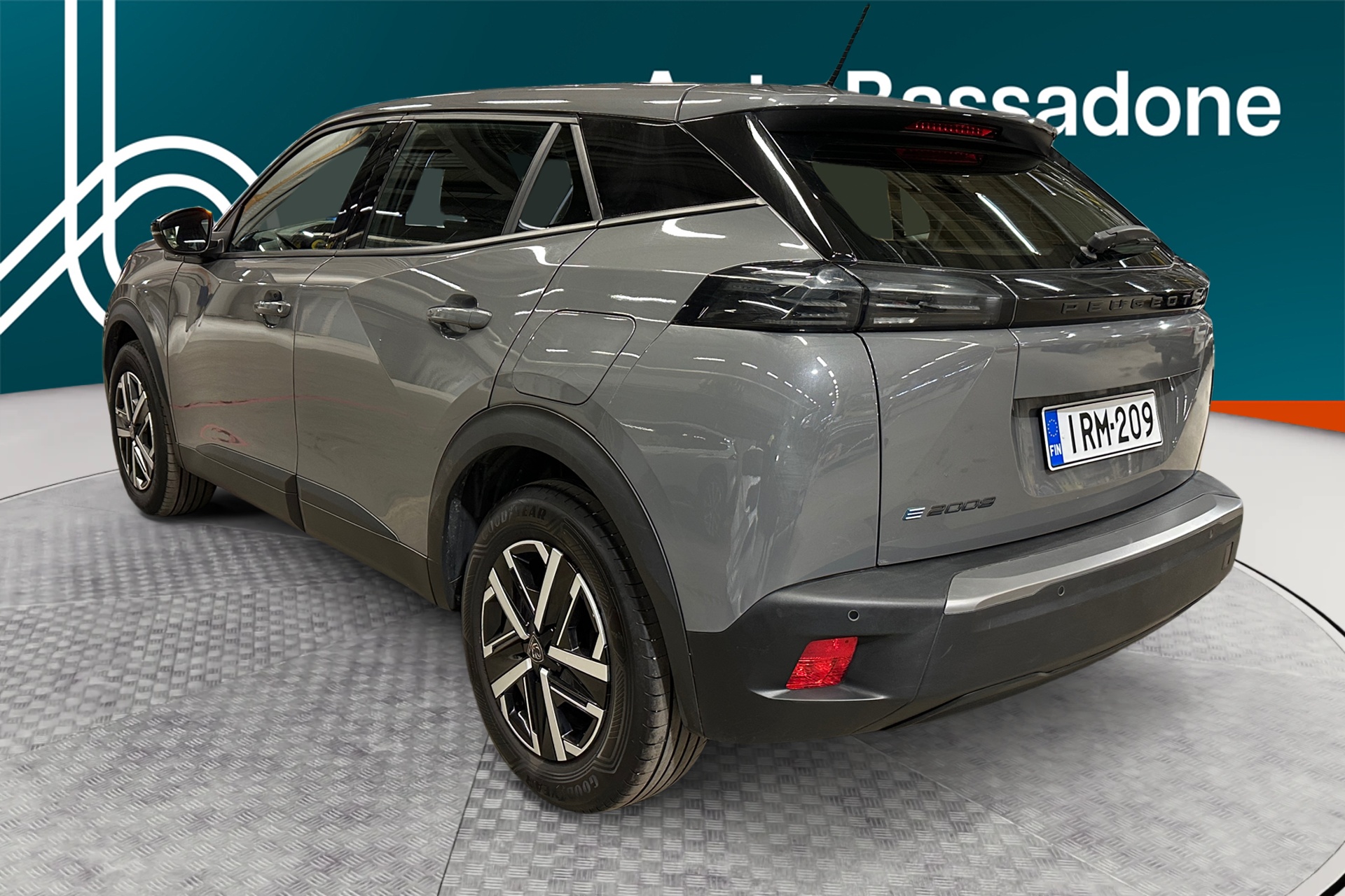 PEUGEOT e-2008 2023