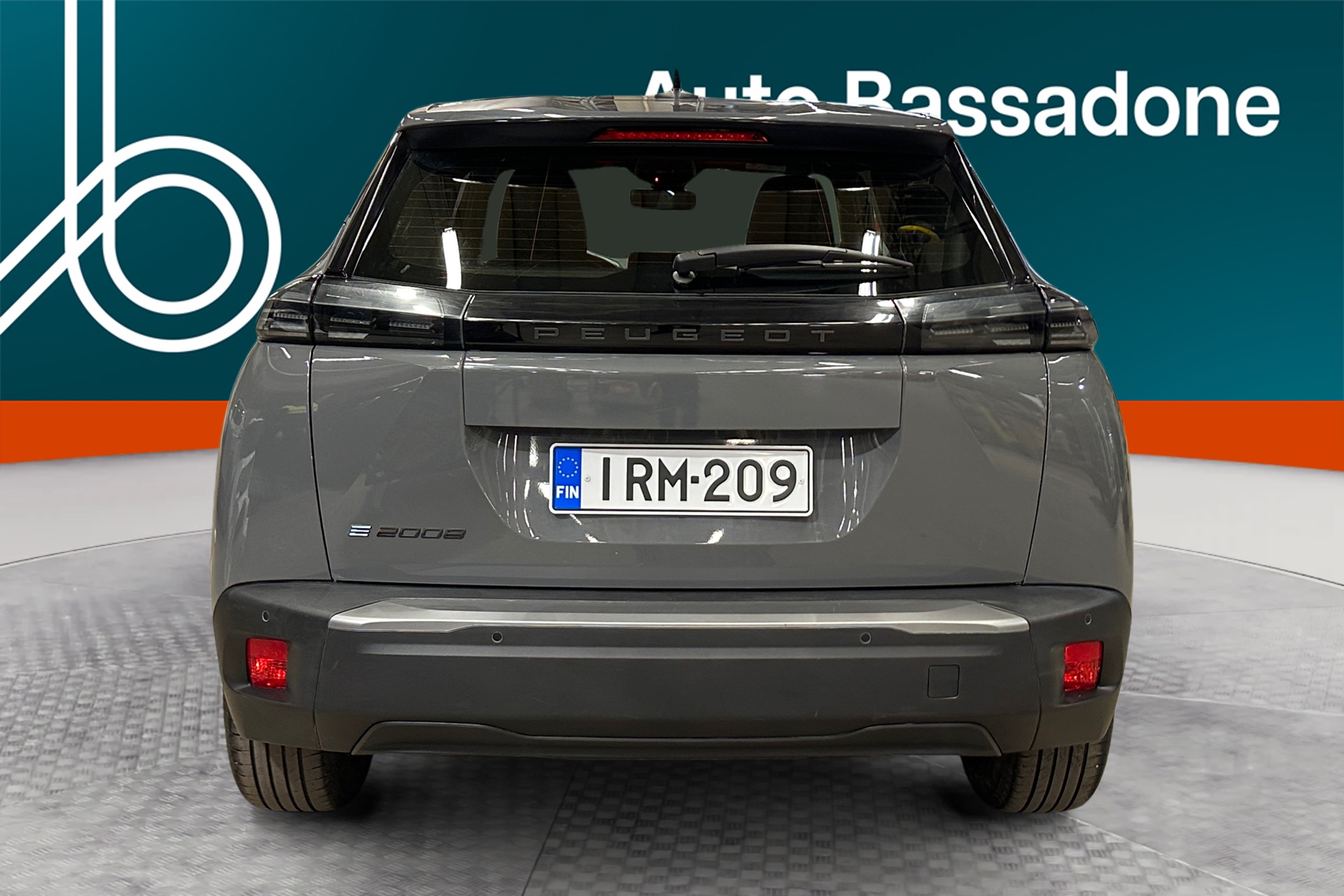 PEUGEOT e-2008 2023