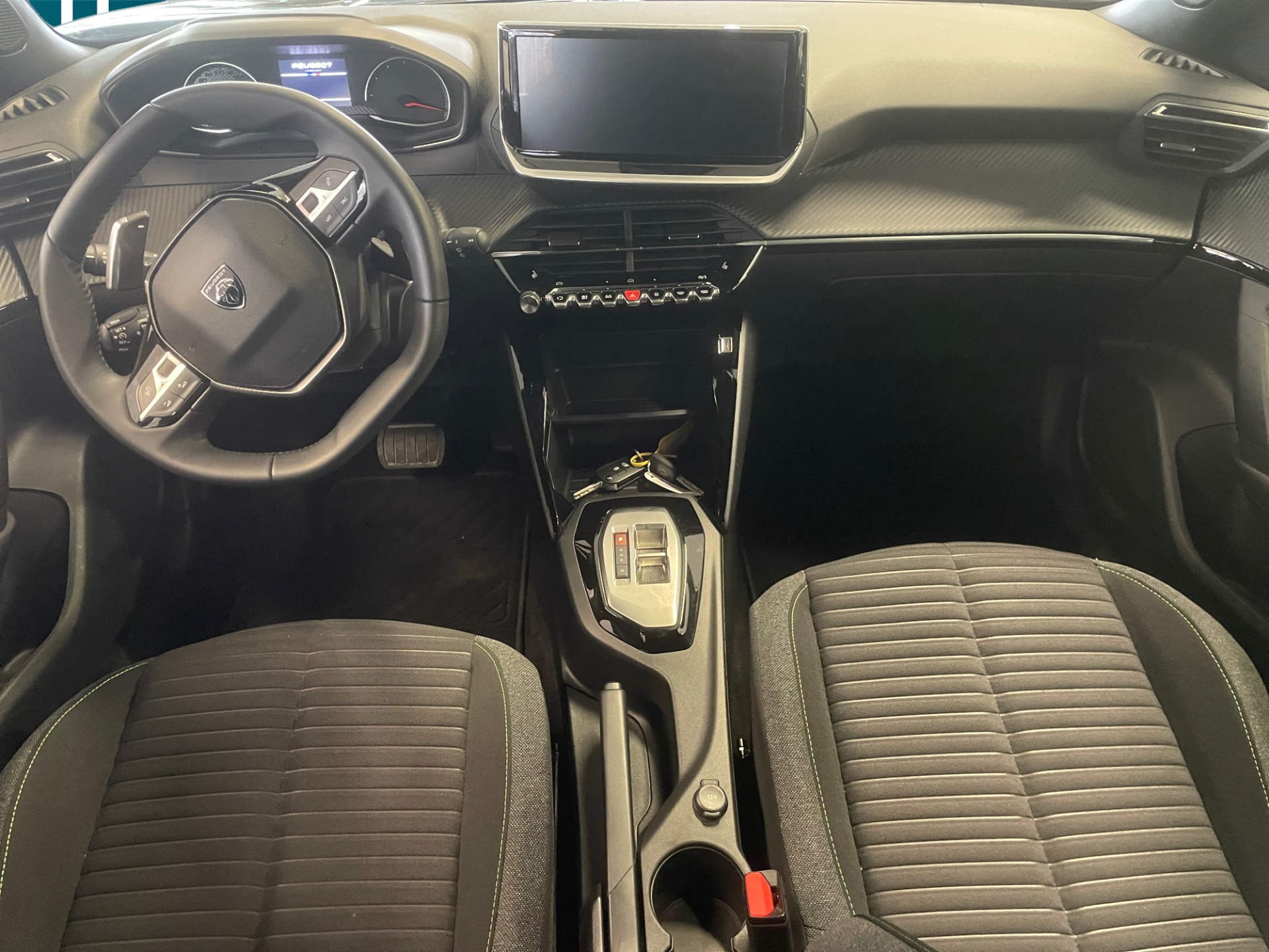 PEUGEOT 2008 2024
