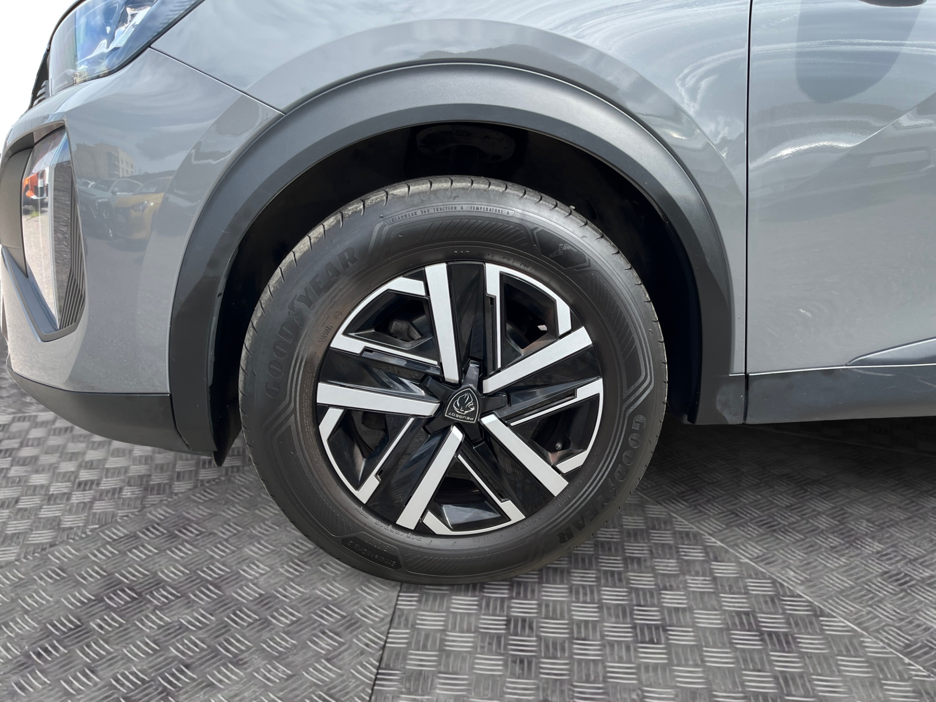 PEUGEOT 2008 2024