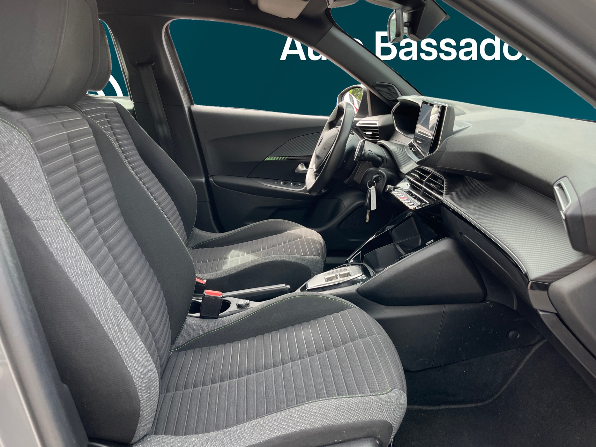 PEUGEOT 2008 2024