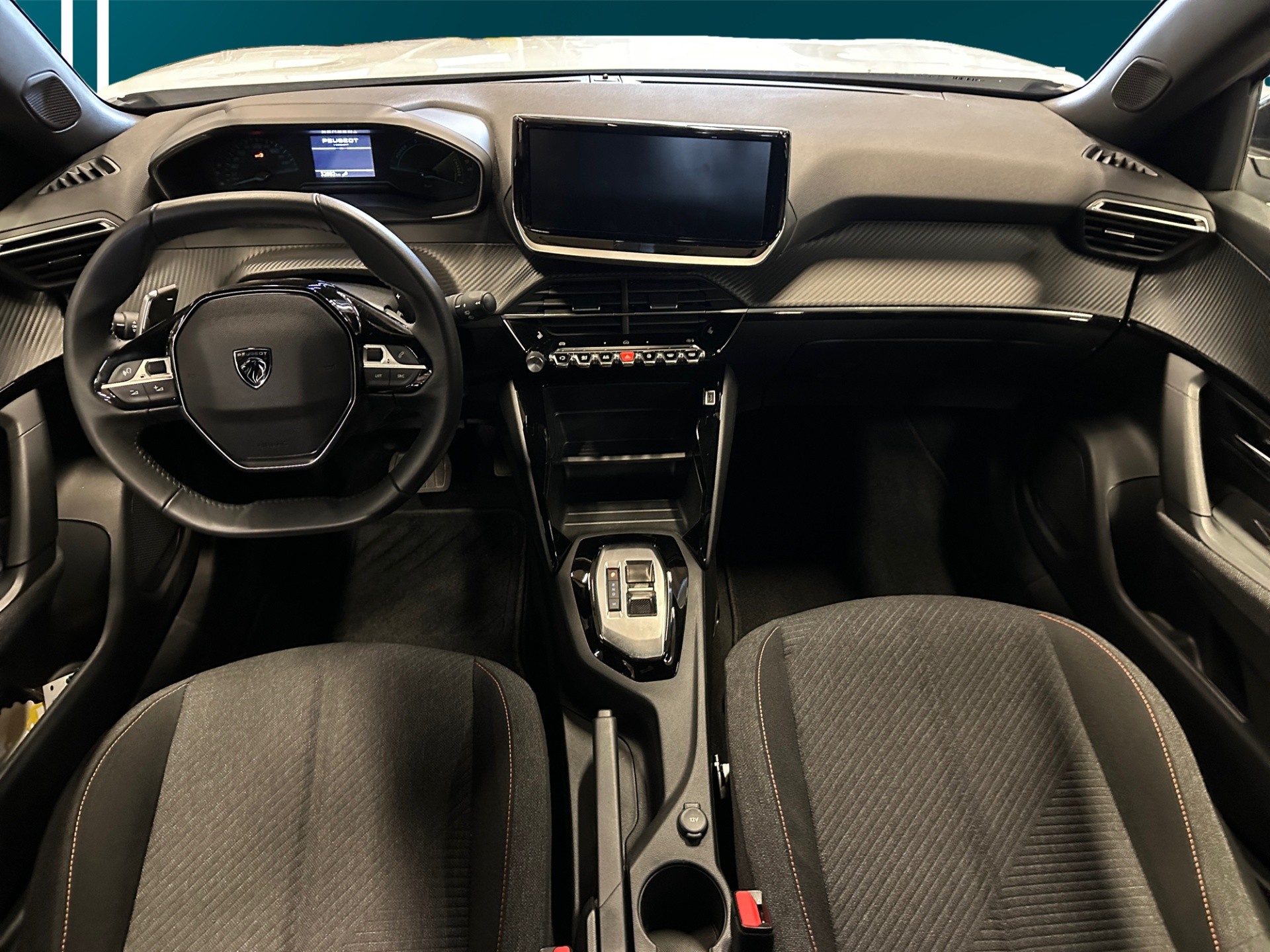 PEUGEOT 2008 2025