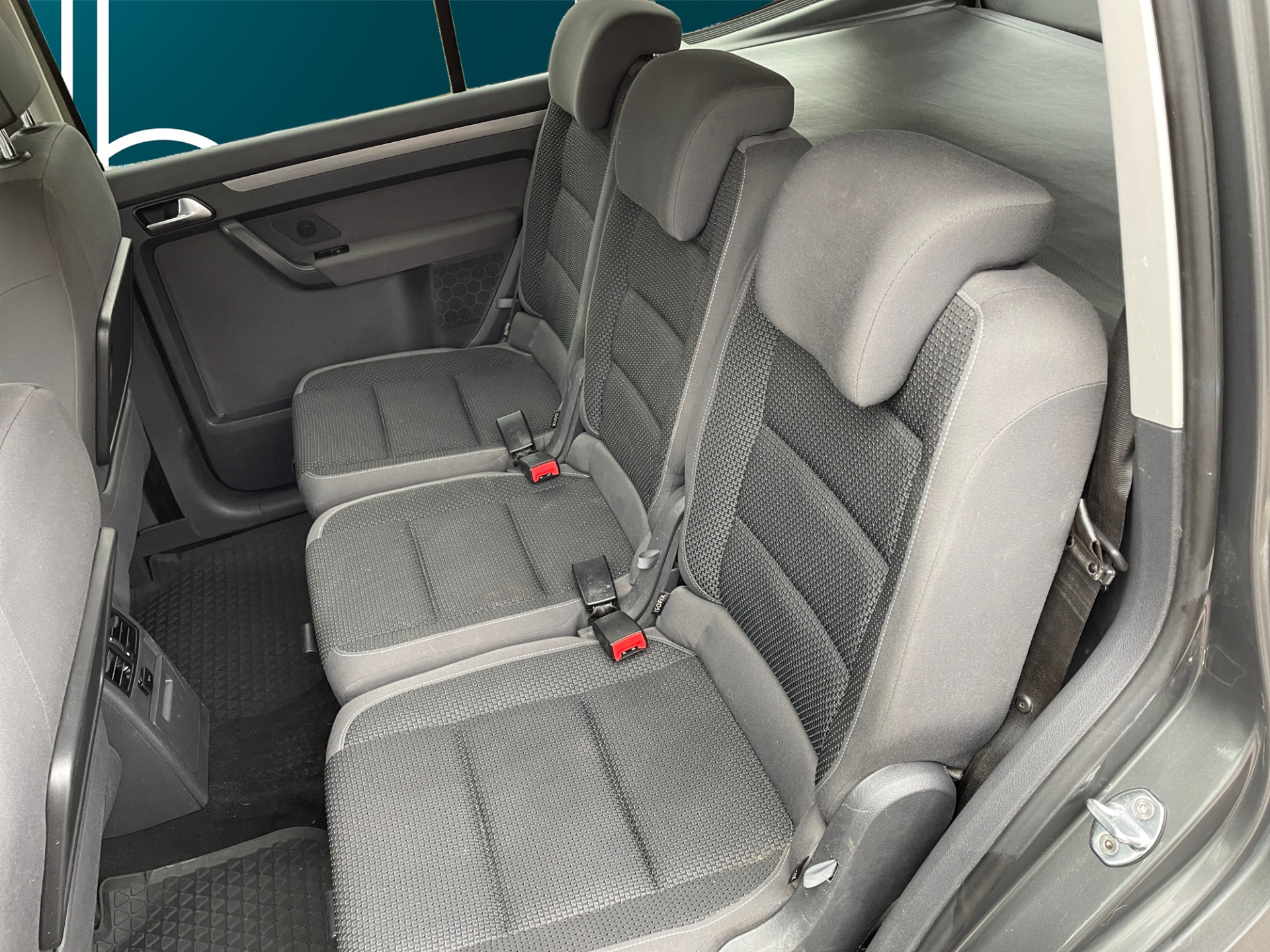 VOLKSWAGEN Touran 2014